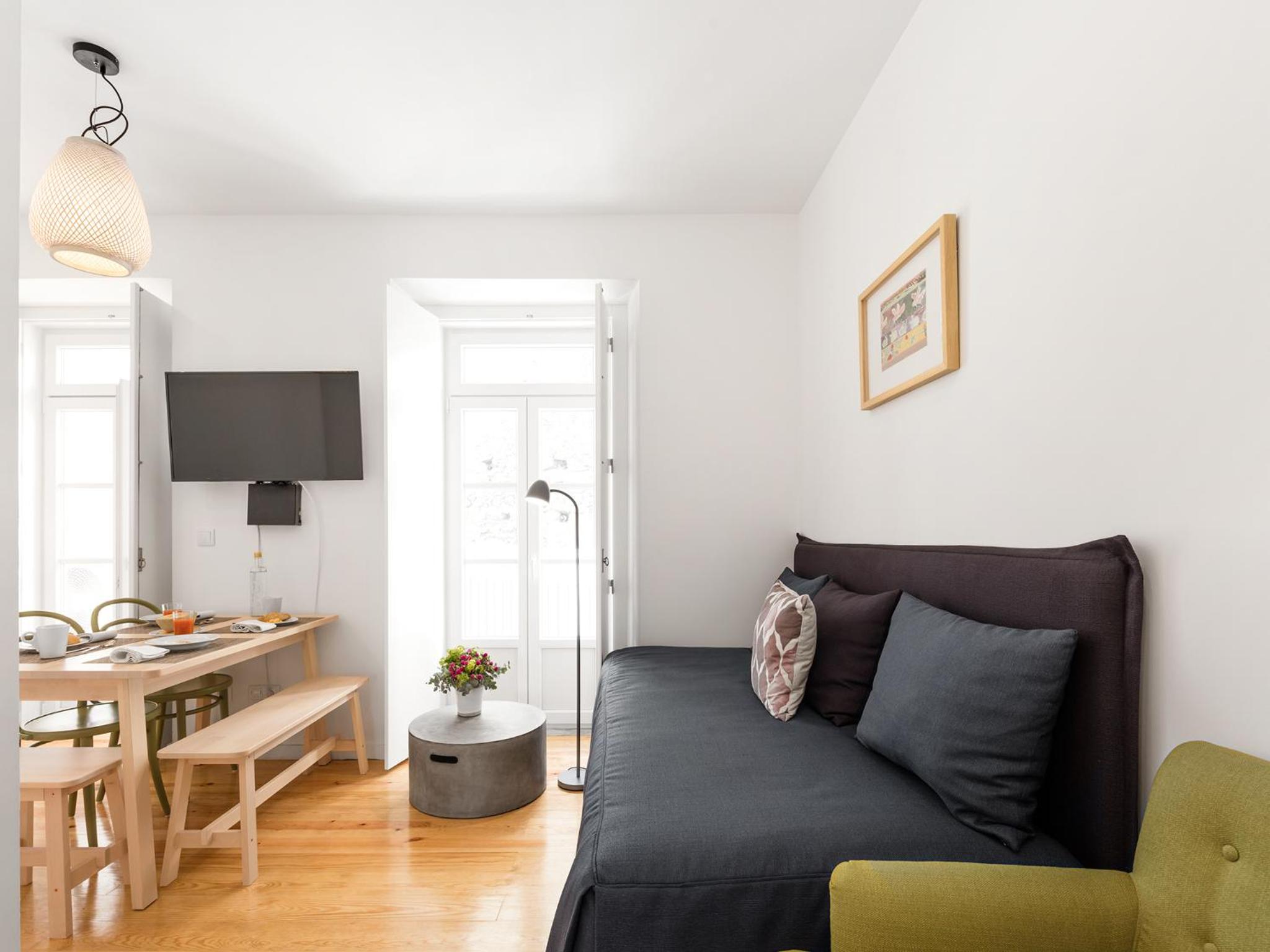 Deluxe Two-Bedroom Apartment
