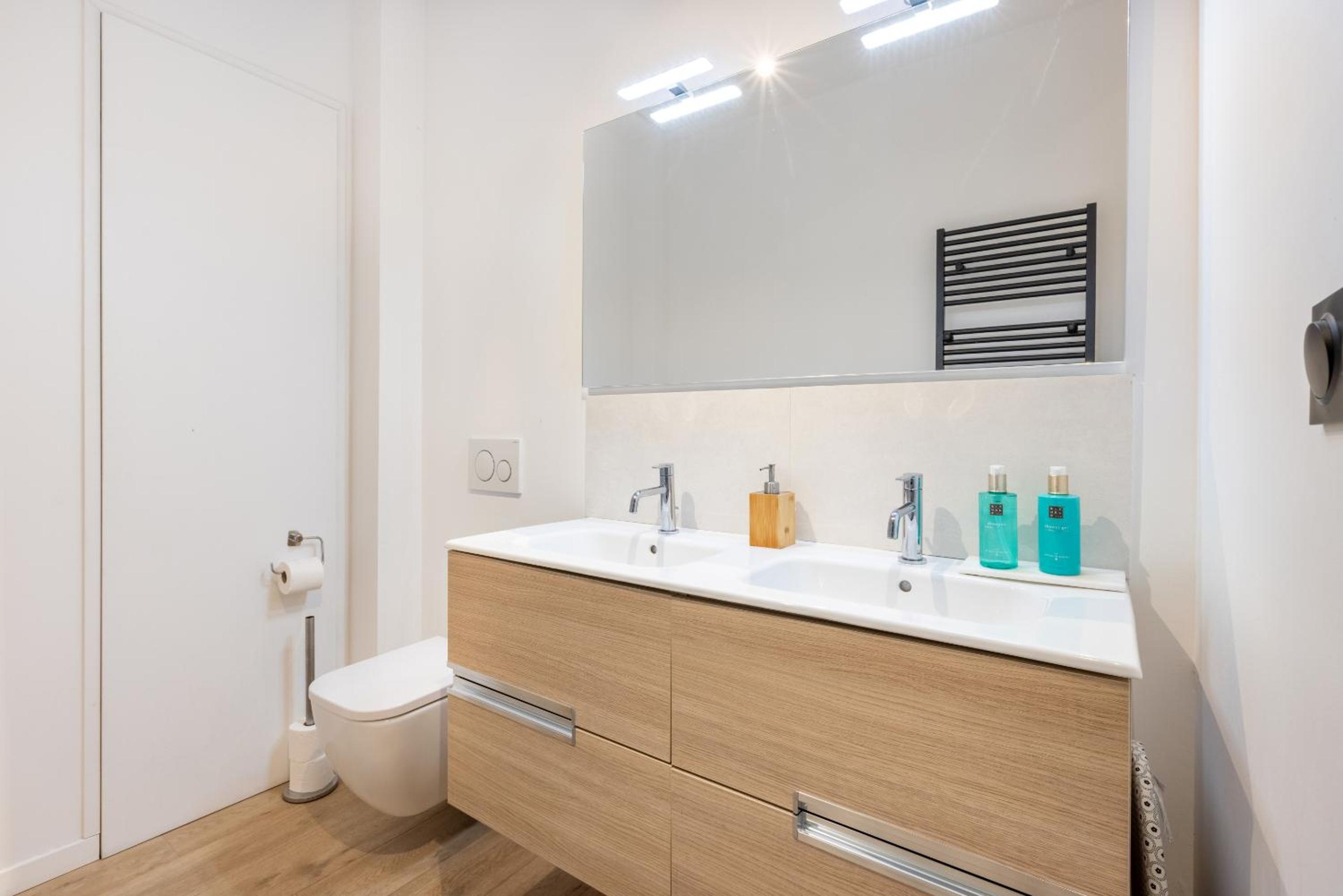 One-Bedroom Standard Apartment