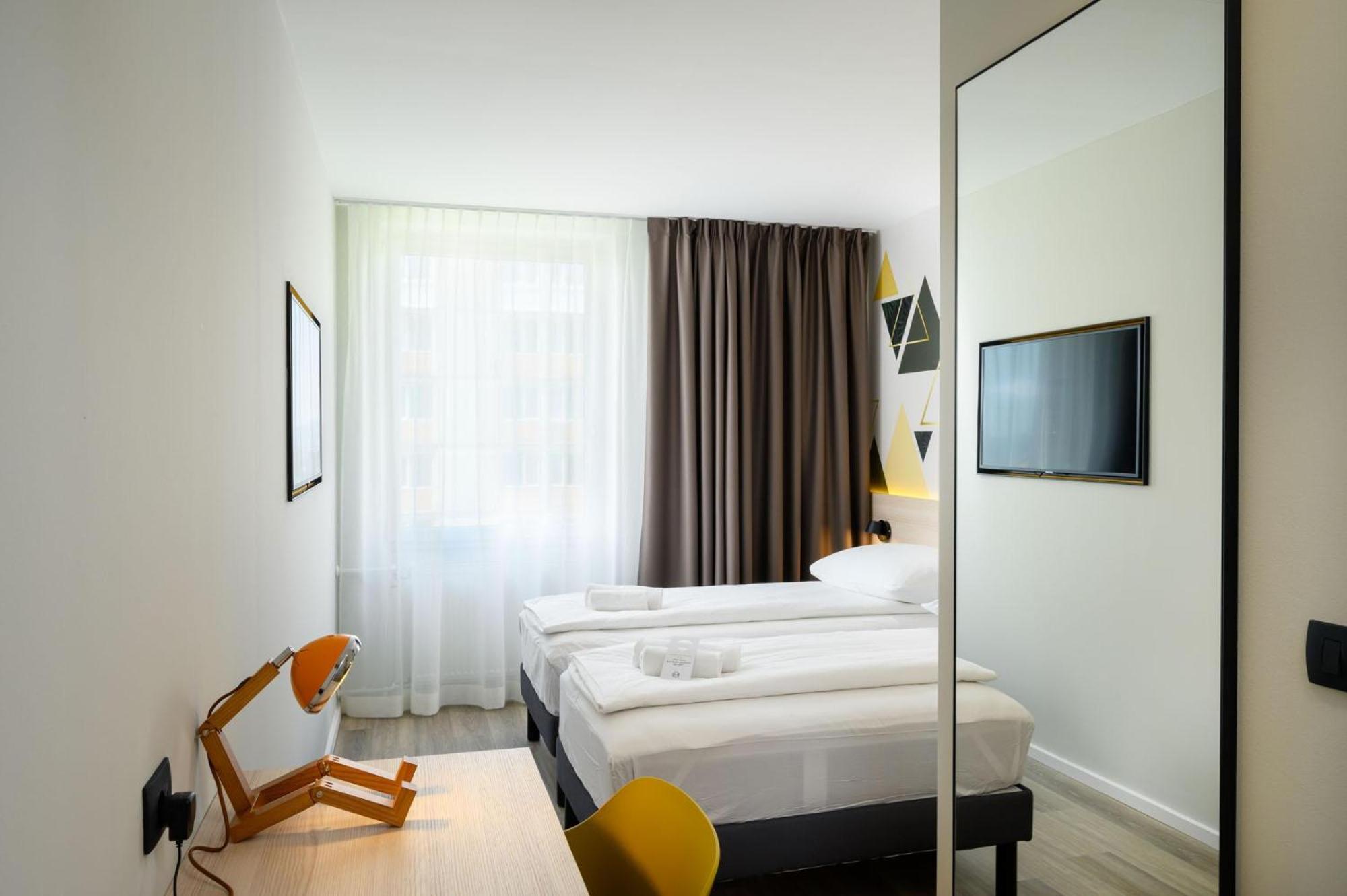 Superior Twin Room - Photo 1