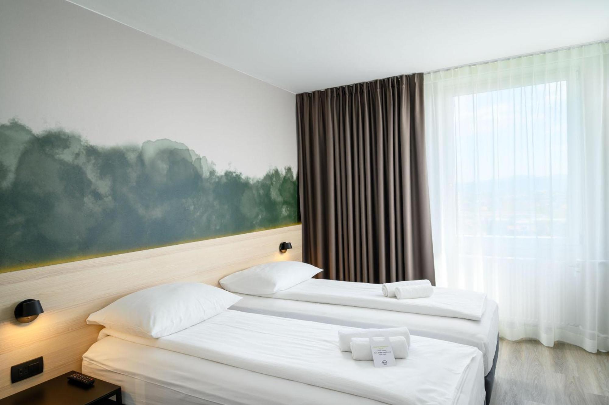 Superior Twin Room - Photo 3