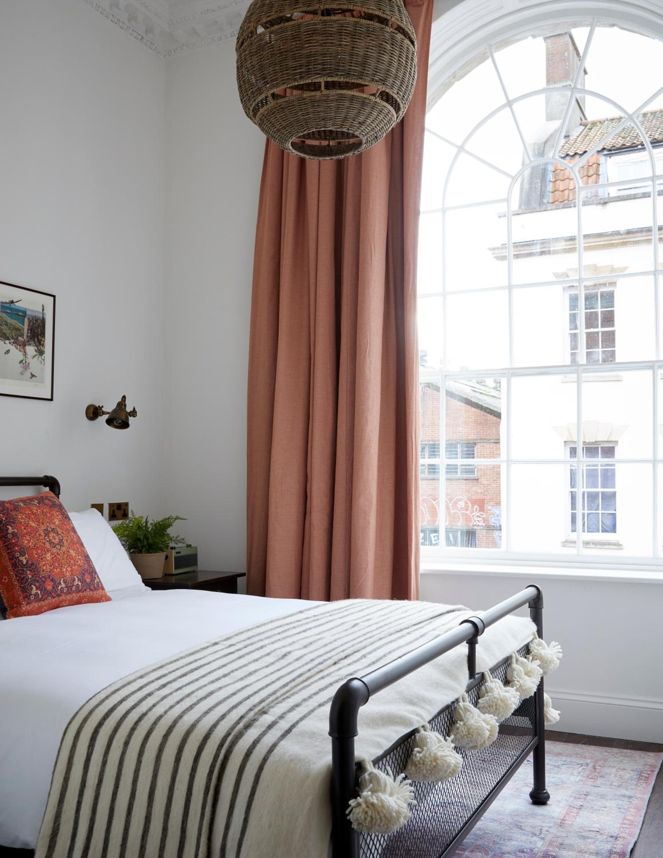 Small Double Room - Photo 1