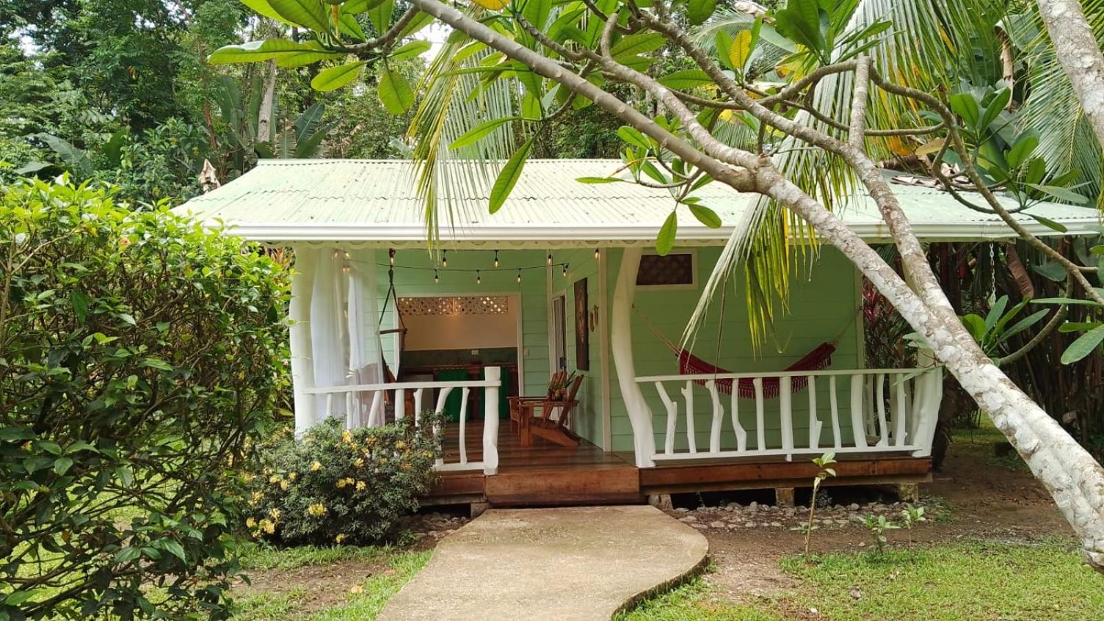 Superior Bungalow photo 1