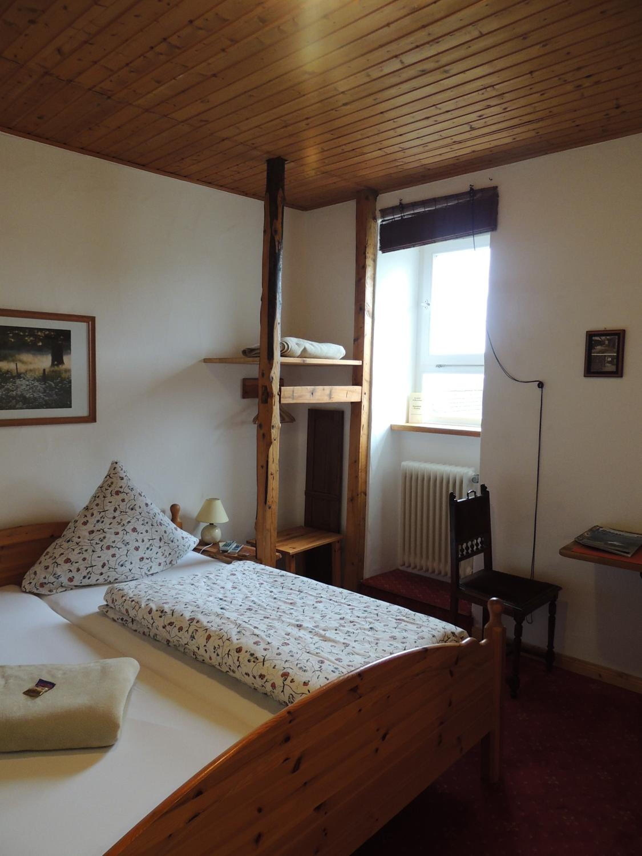 Single Room photo 2