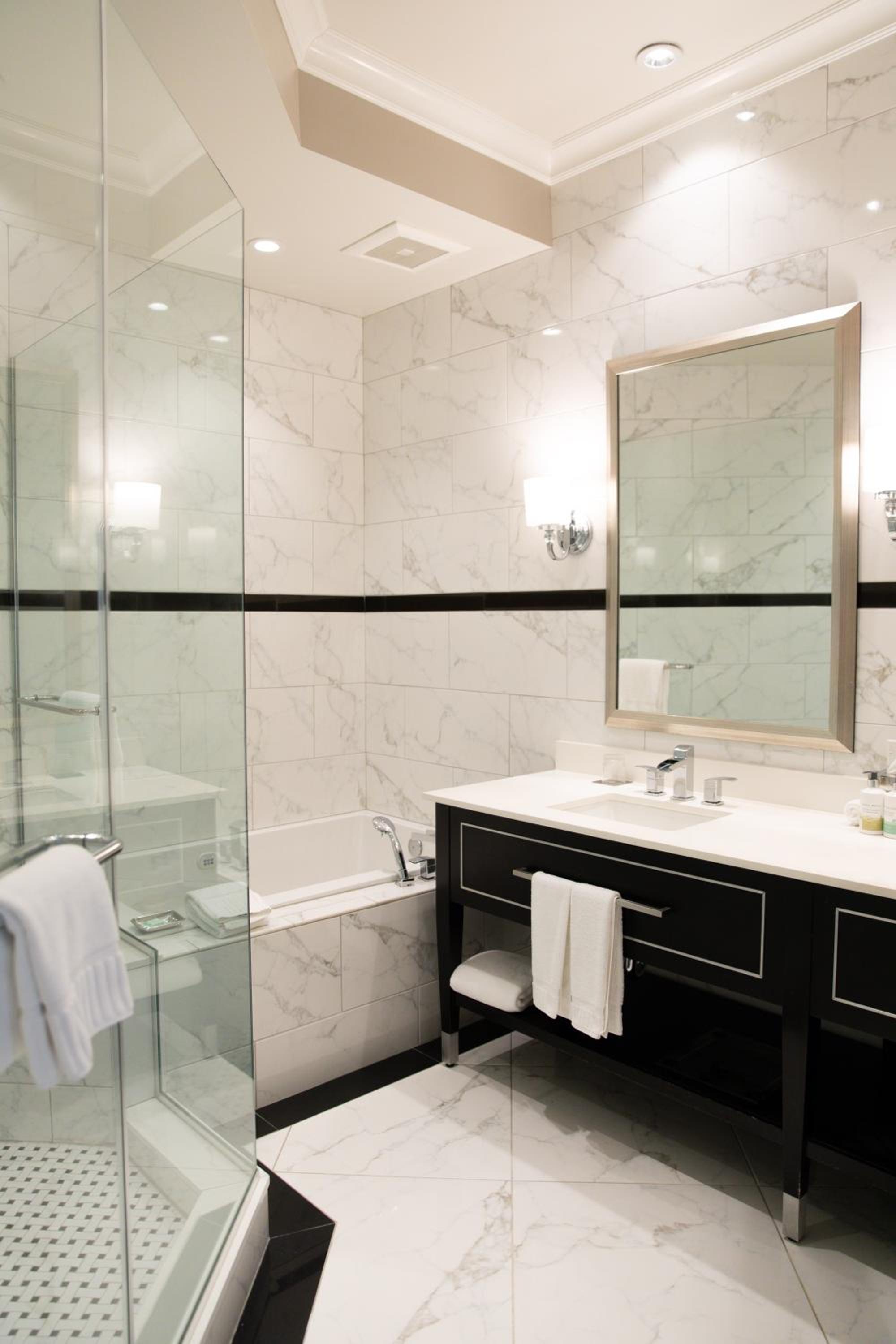 Club Presidential Two Bedroom Suite