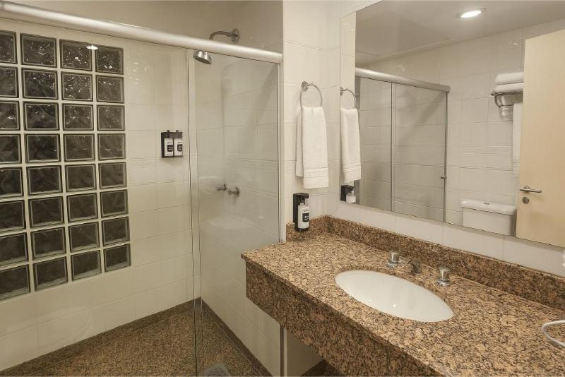 Deluxe Suite photo 2