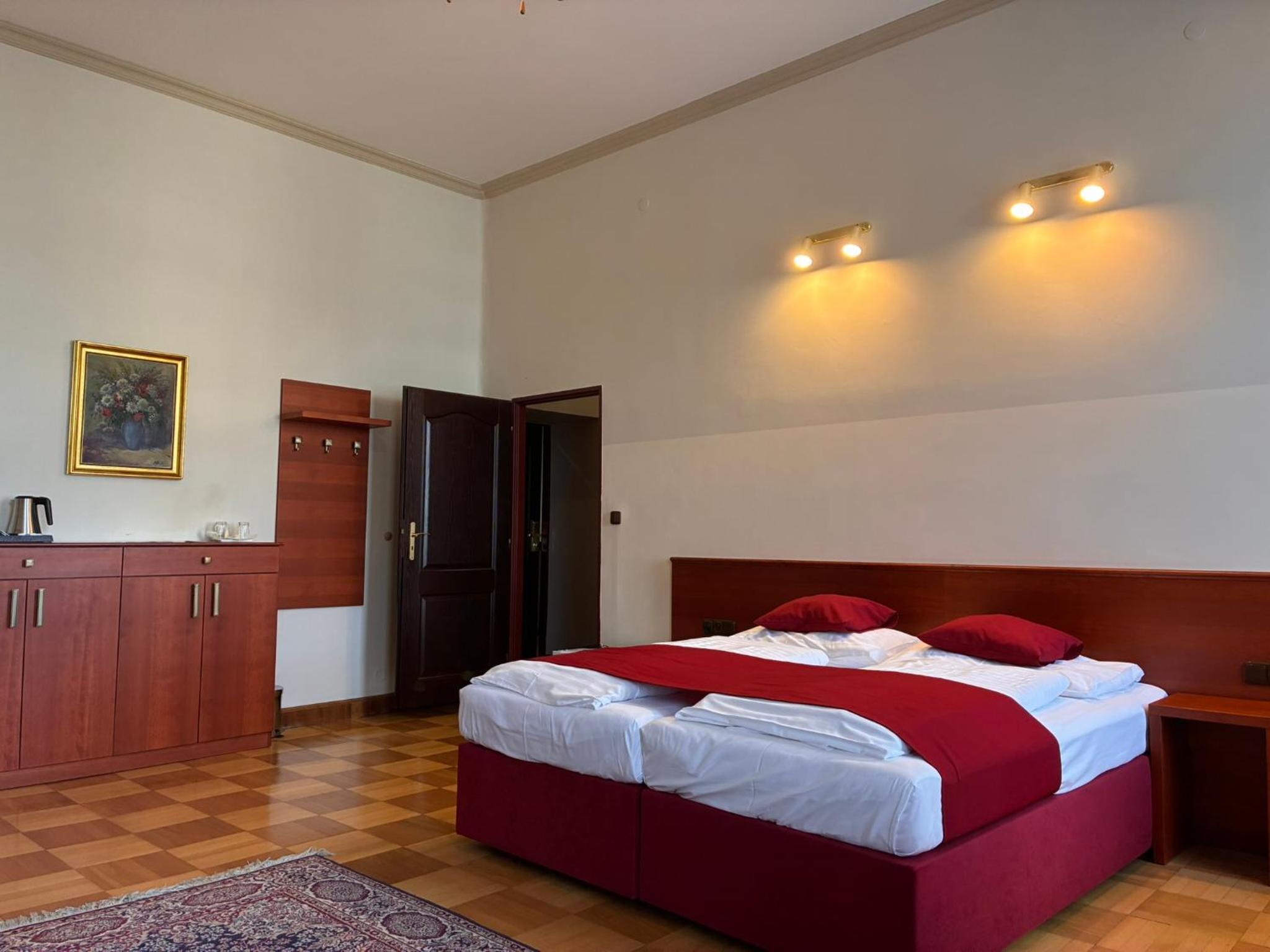 Deluxe Quadruple Room