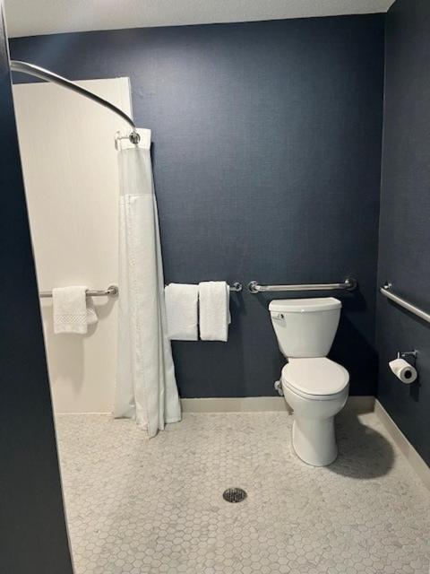 Two-Bedroom Suite with Roll-In Shower - Mobility Accessible photo 2