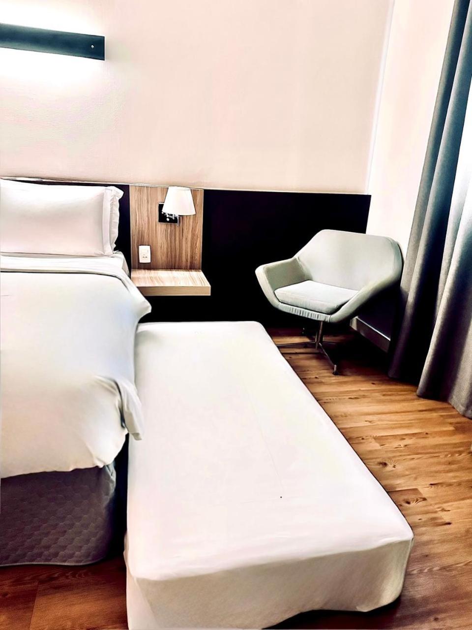 Superior Triple Room photo 3