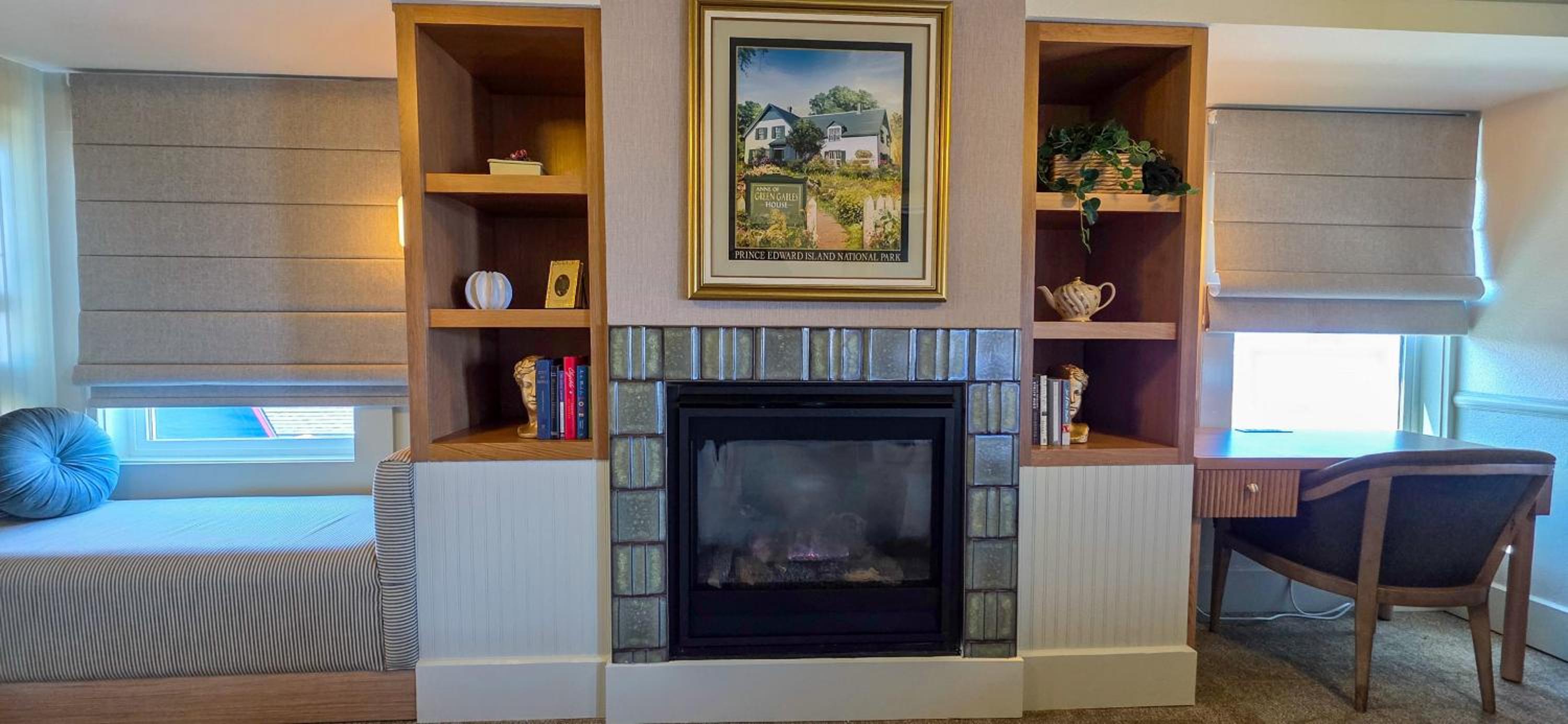 Deluxe King Suite photo 1