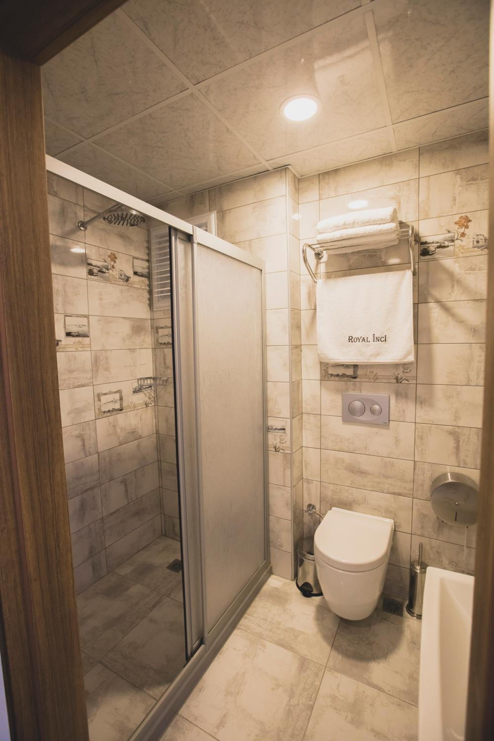 Deluxe Triple Room photo 2