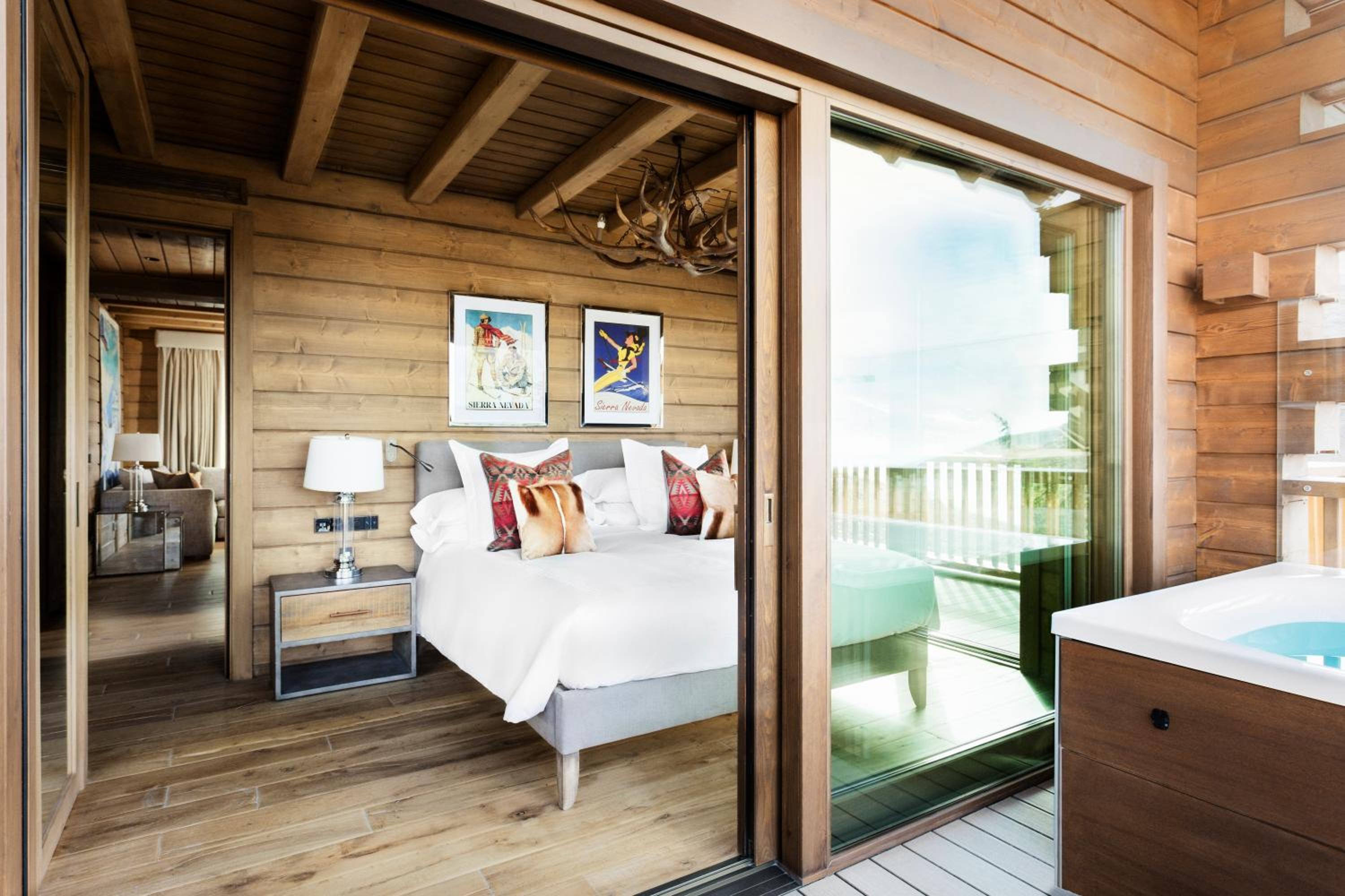 Lodge Premium Suite photo 3