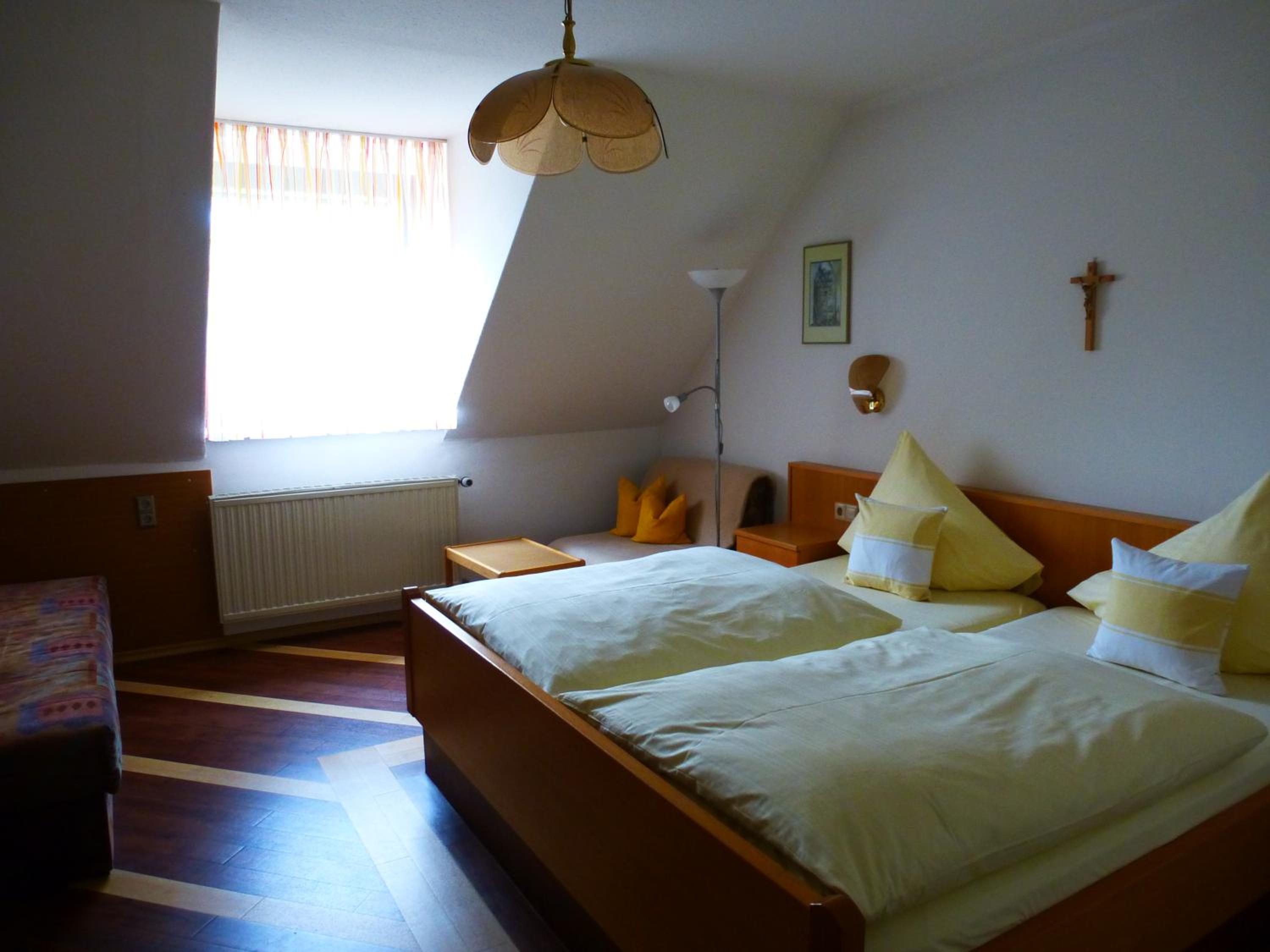 Double Room - Photo 6