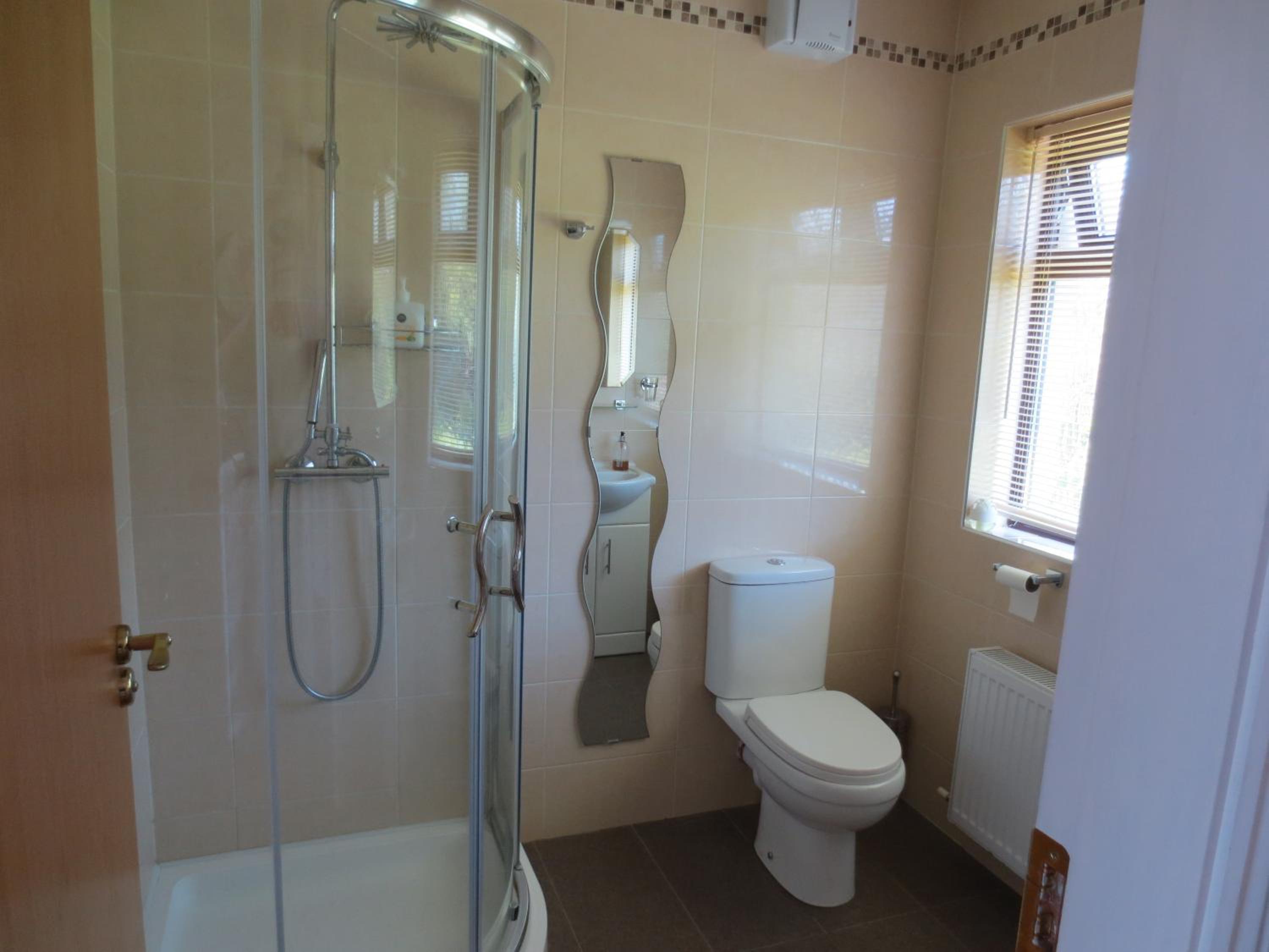 Quadruple Room With Shower photo 3