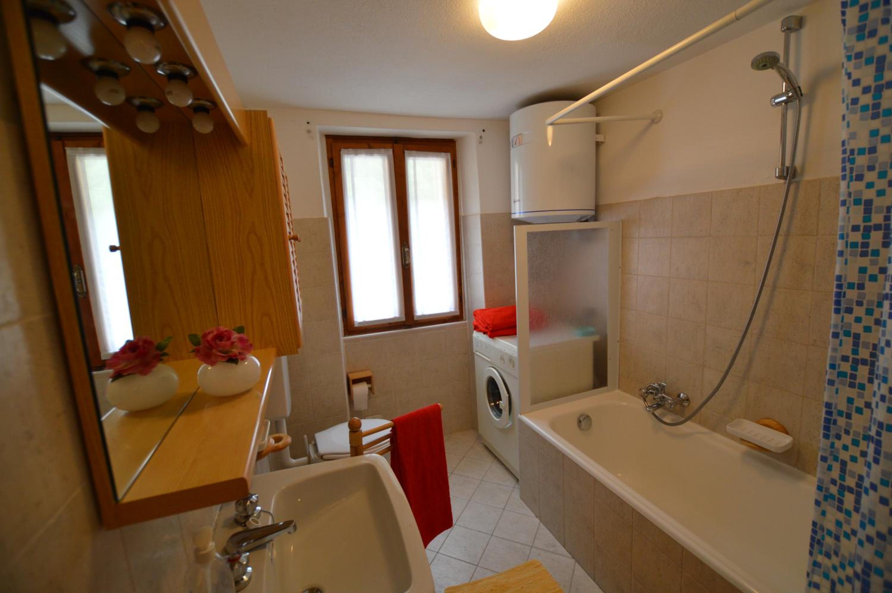 Two-Bedroom Apartment photo 2