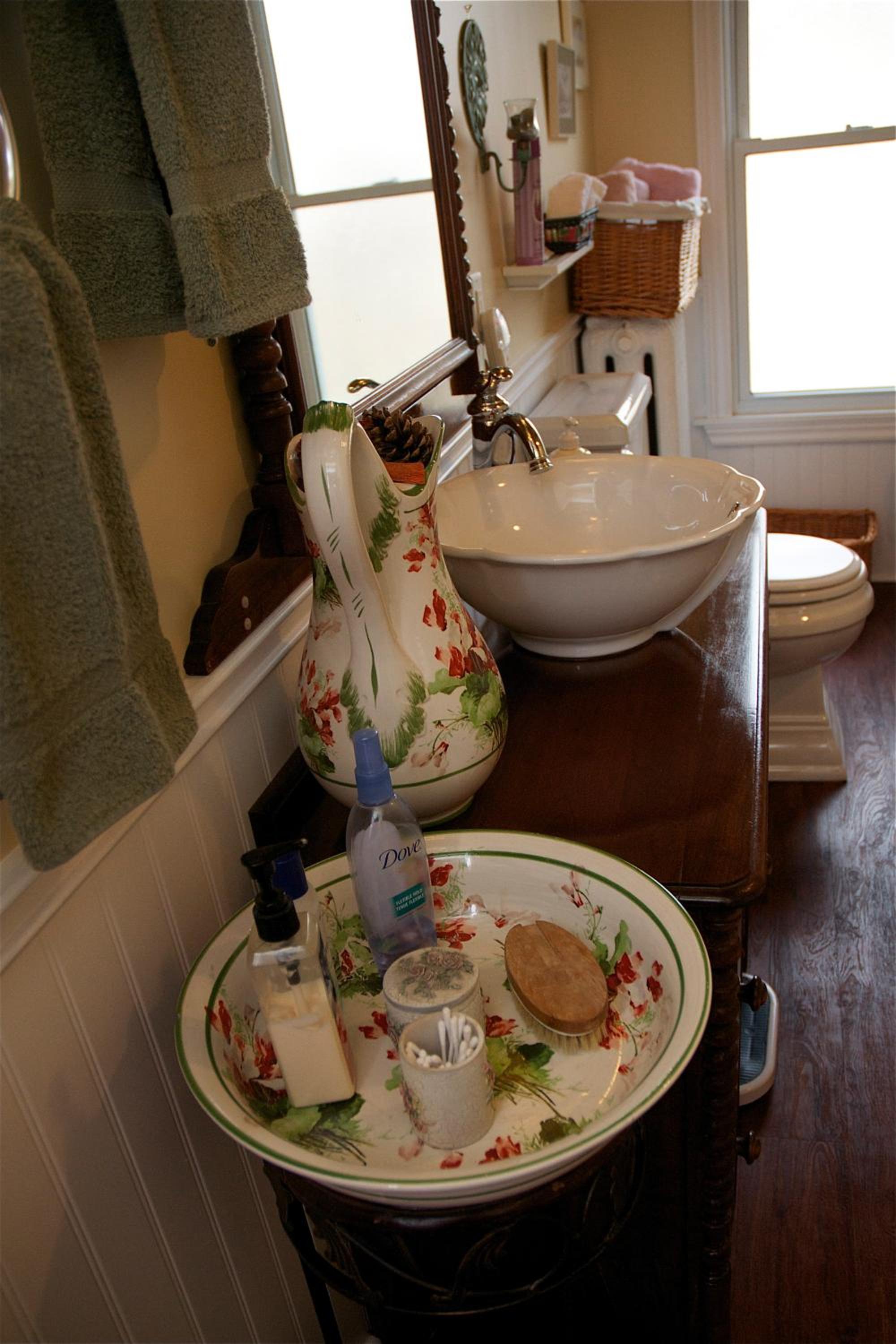 Queen Room photo 3