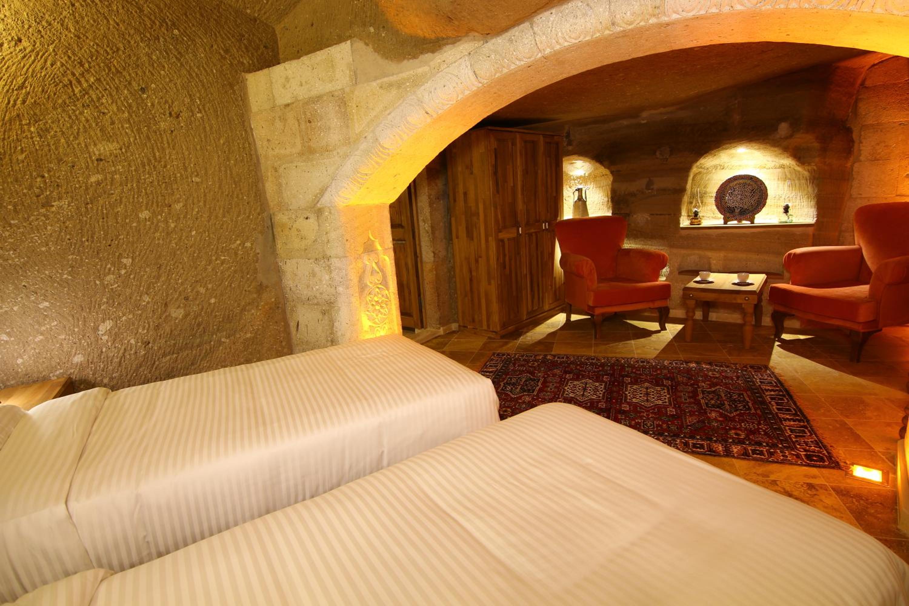 Standard Twin Cave Room - Photo 2