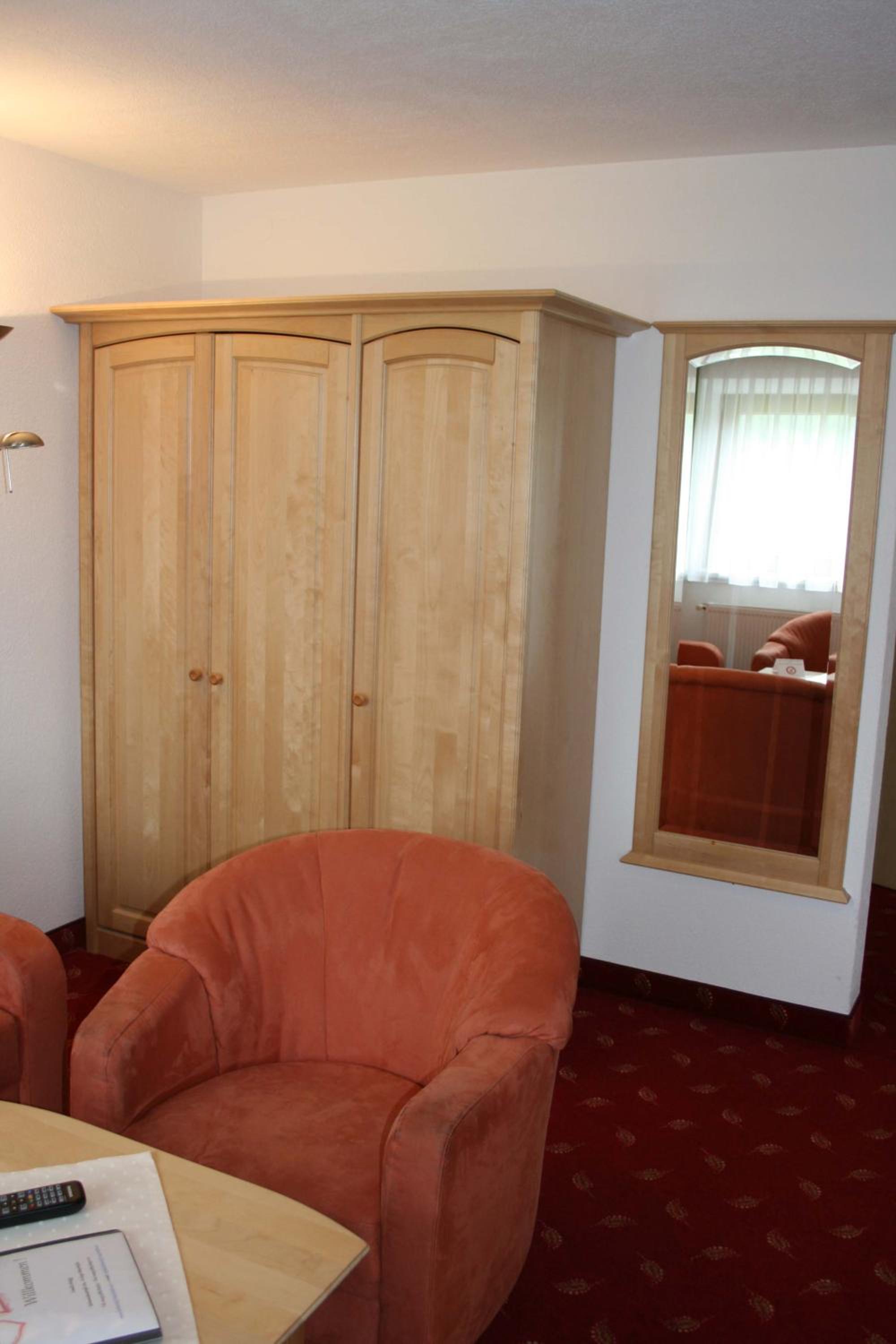 Family Room with Balcony photo 2