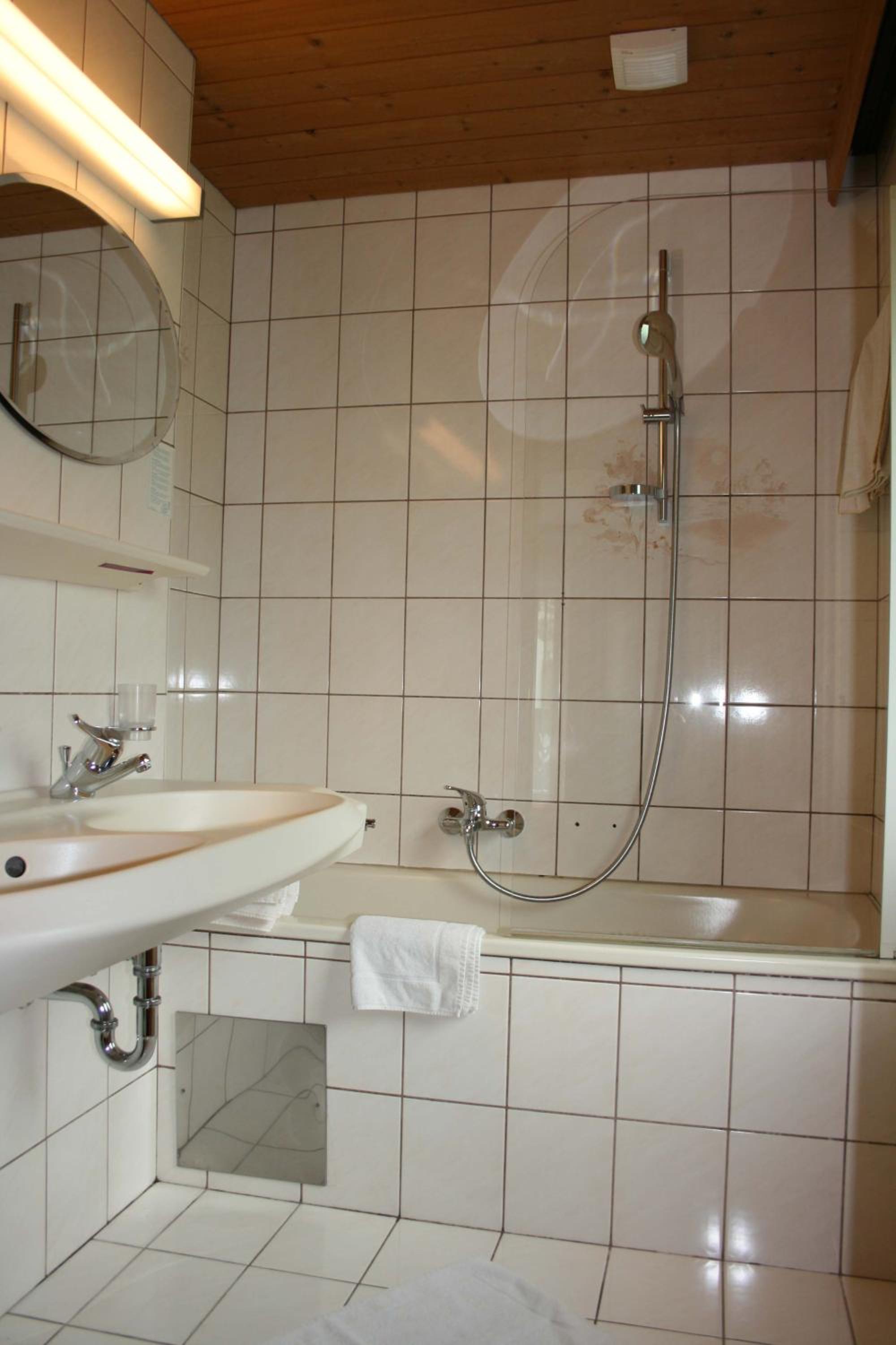 Double or Twin Room with Balcony photo 2