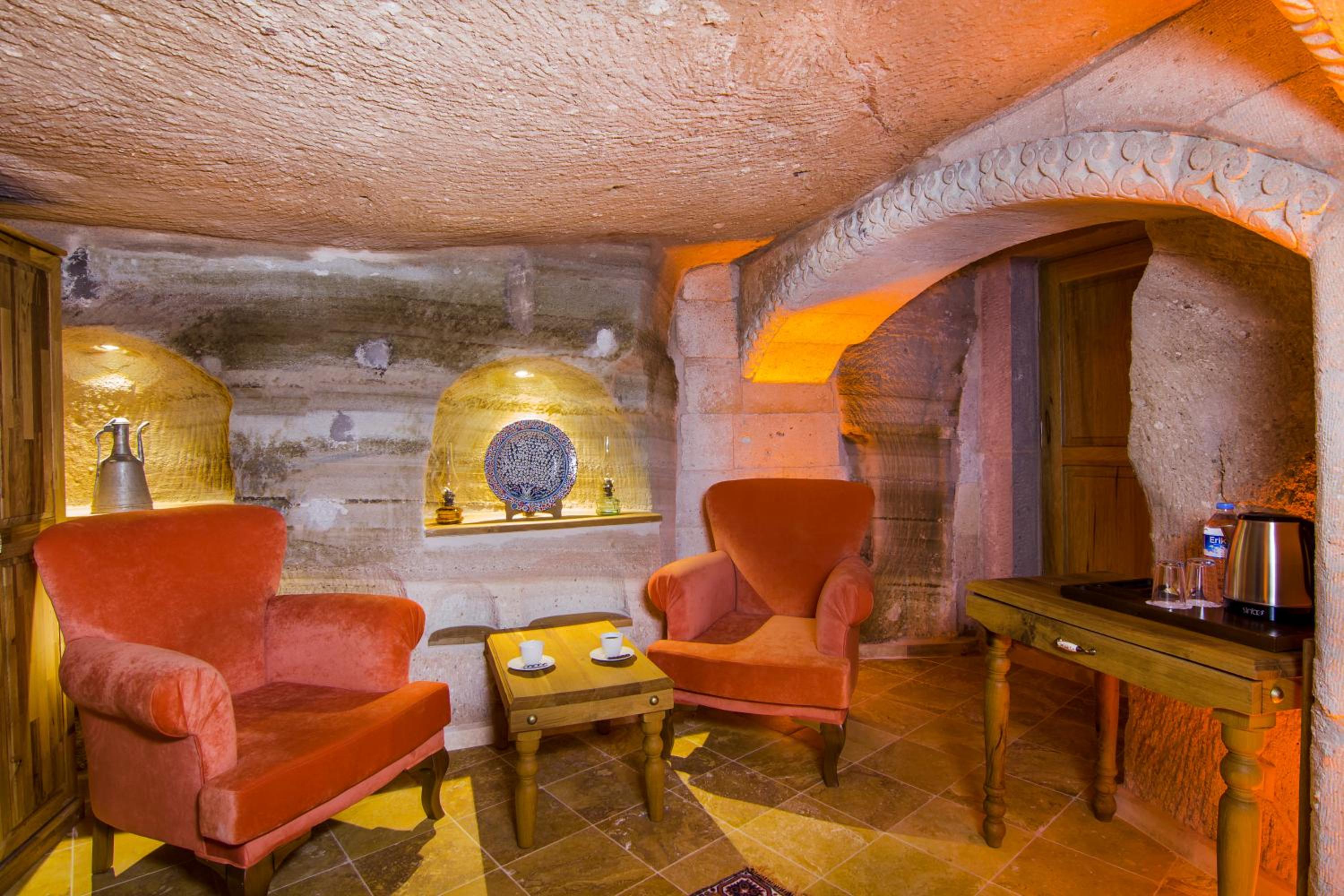 Standard Twin Cave Room - Photo 4