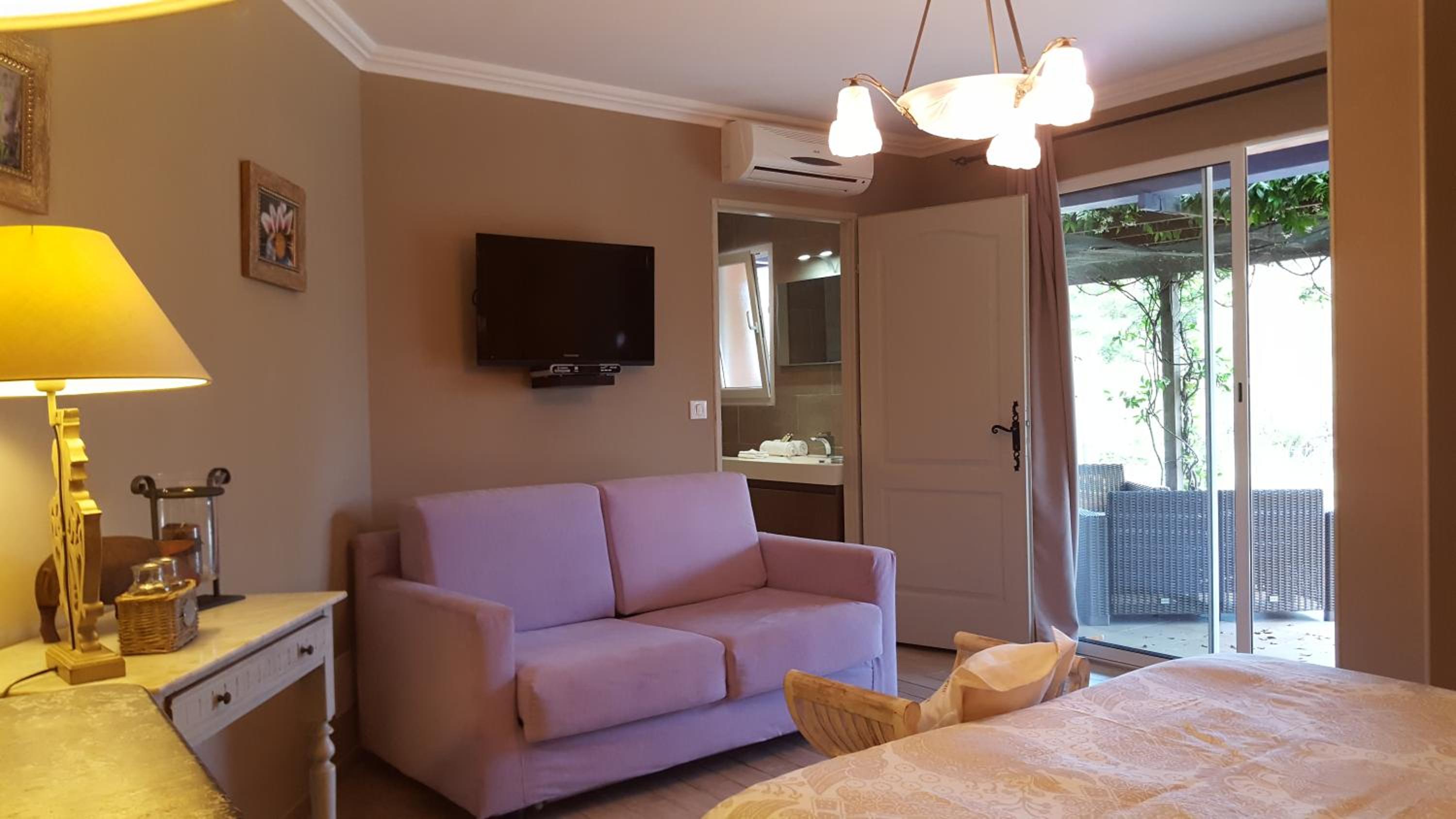 Deluxe Double Room - Photo 3