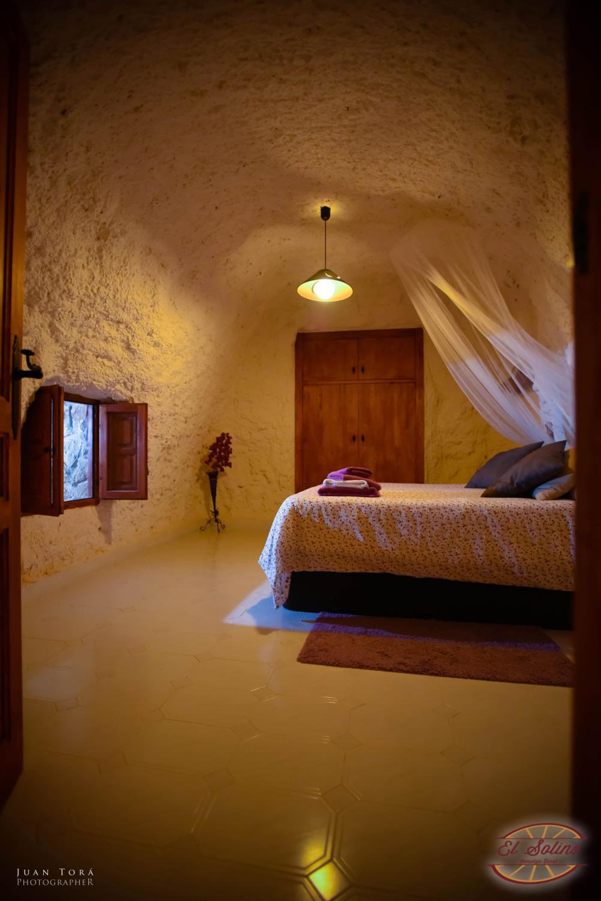 Casa Cueva de Tres Habitaciones