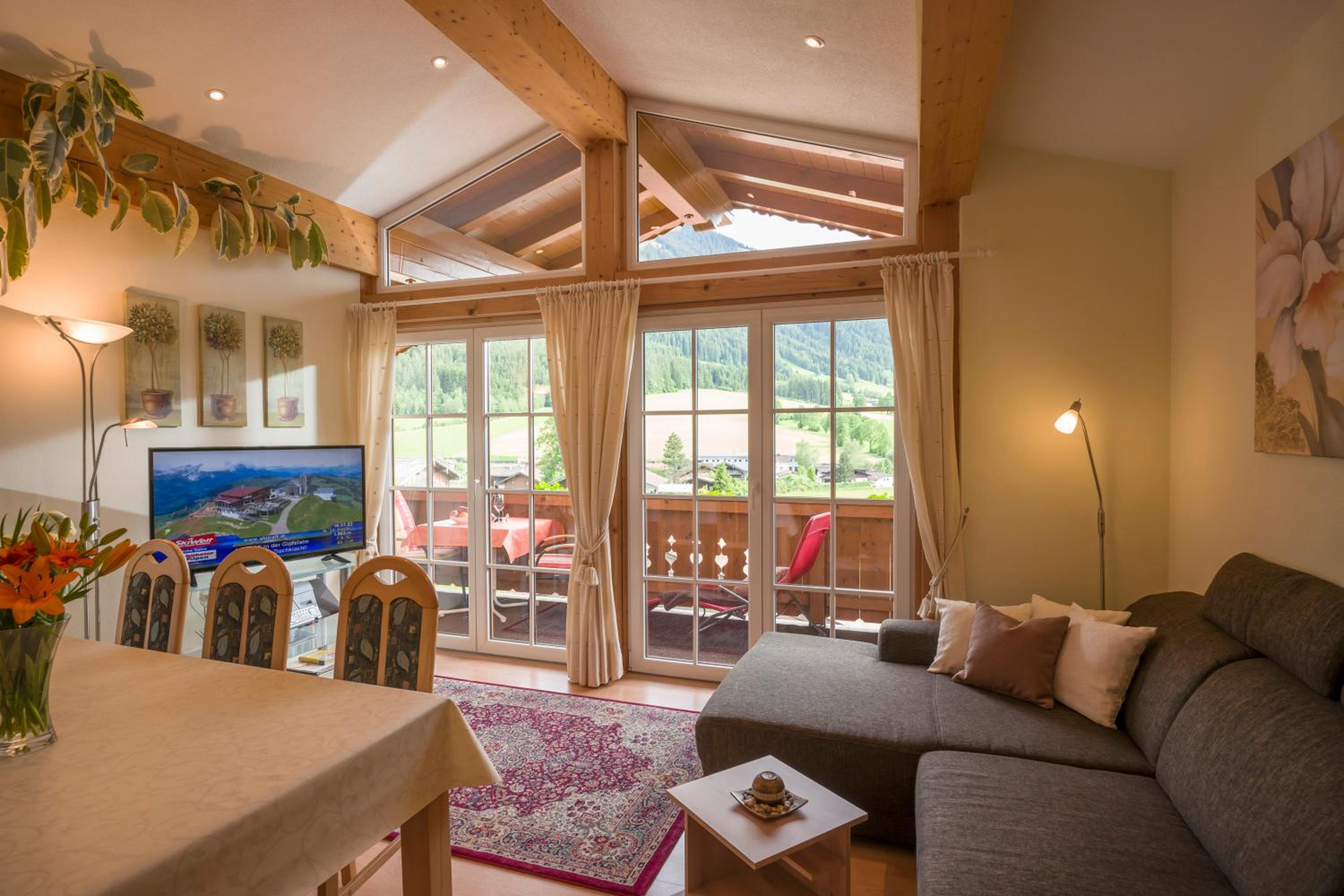 Apartment with 2 bedrooms and 1 children's Room/Balcony with Mountain Views photo 1
