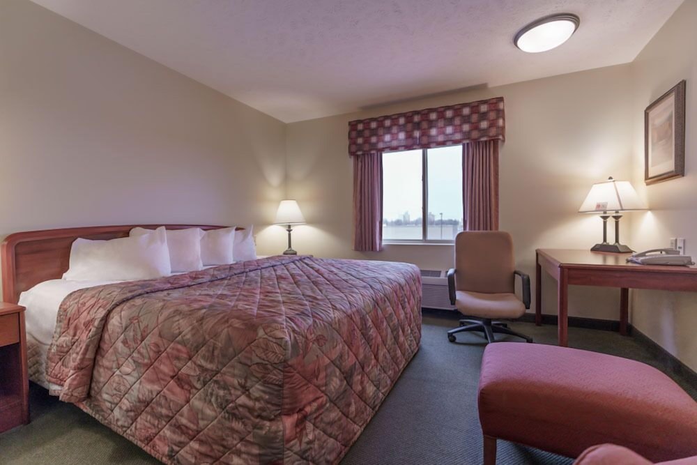 Executive Room, 1 King Bed with Sofa bed photo 1