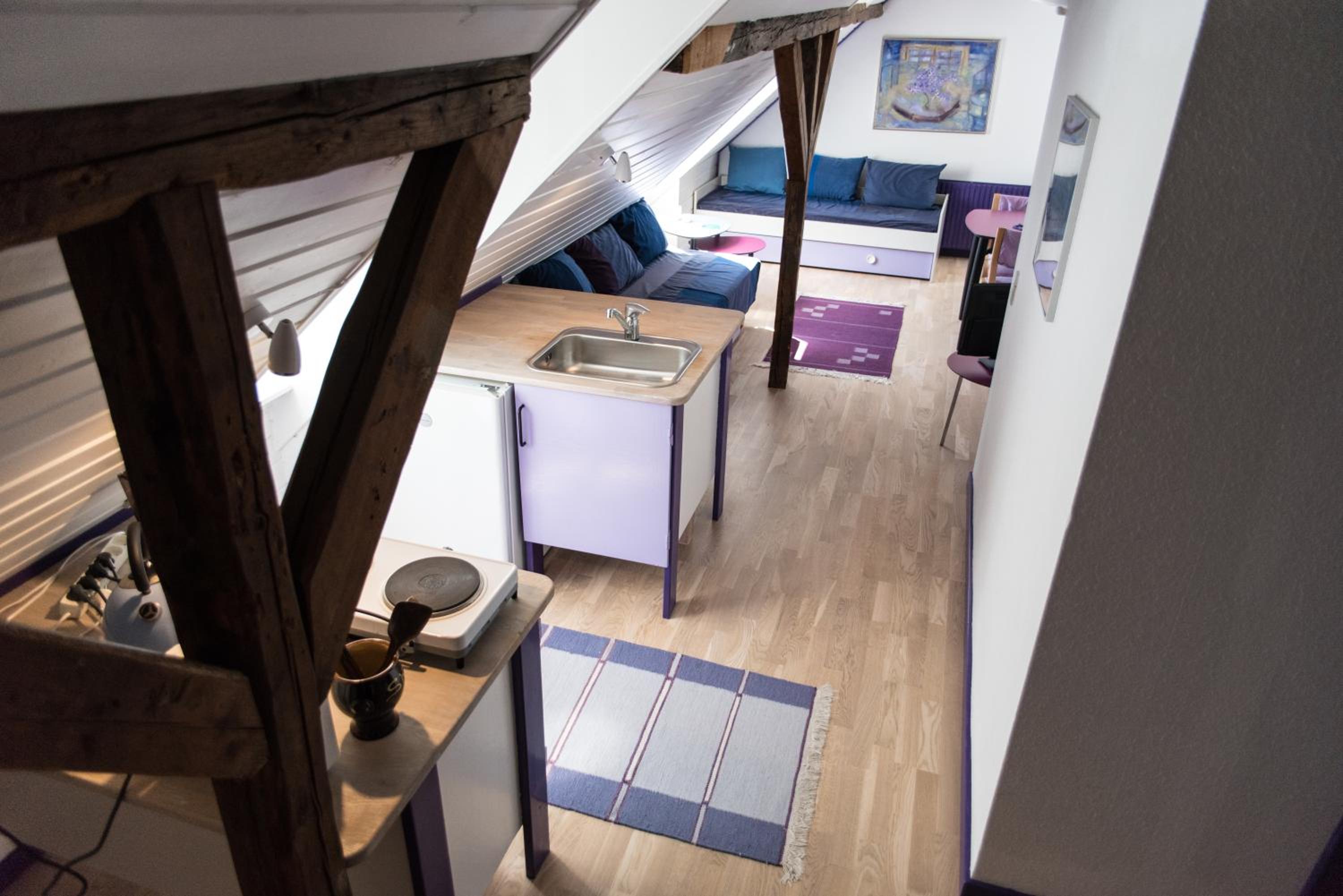 Apartment - Photo 2