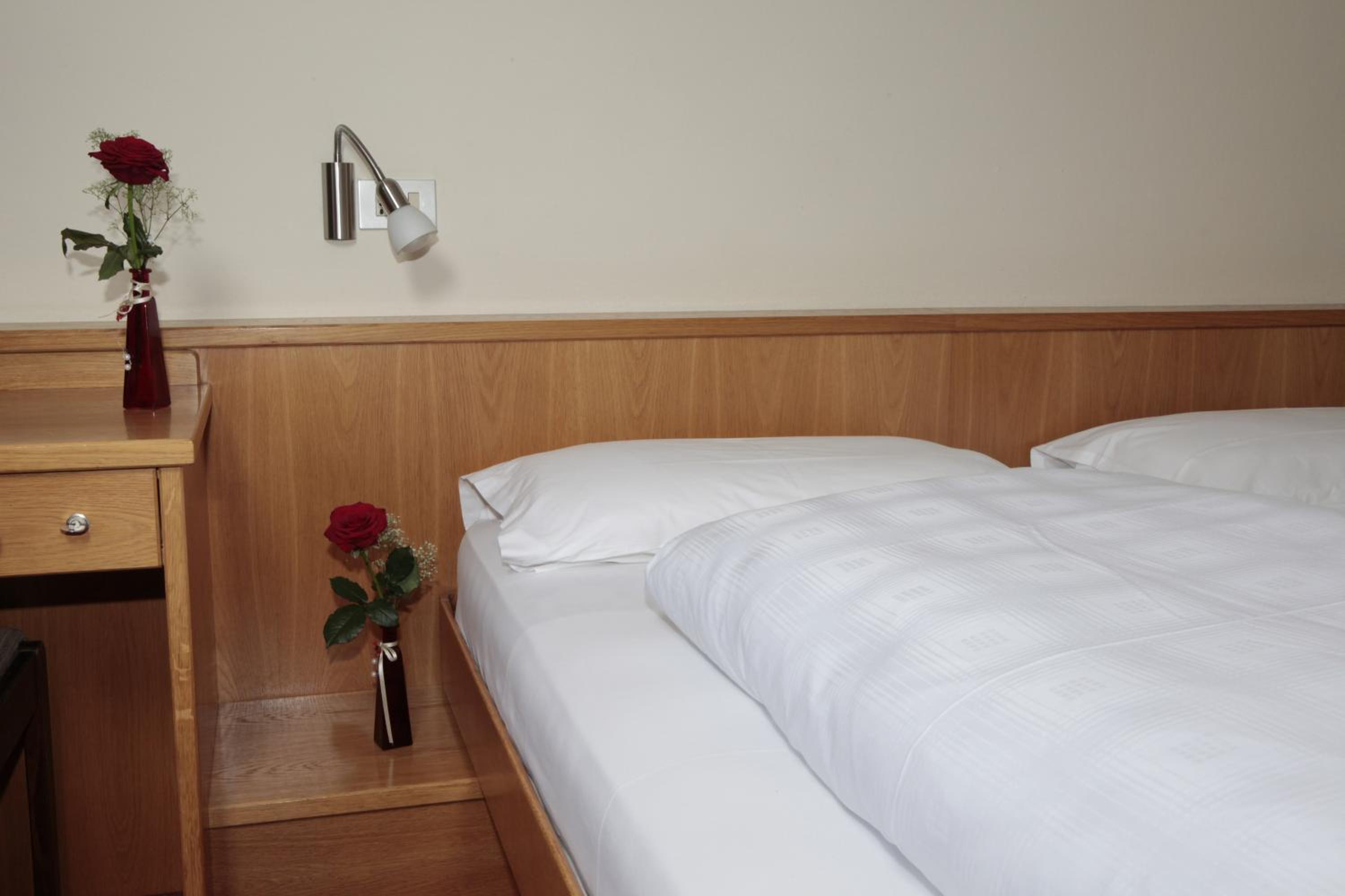 Double or Twin Room photo 2