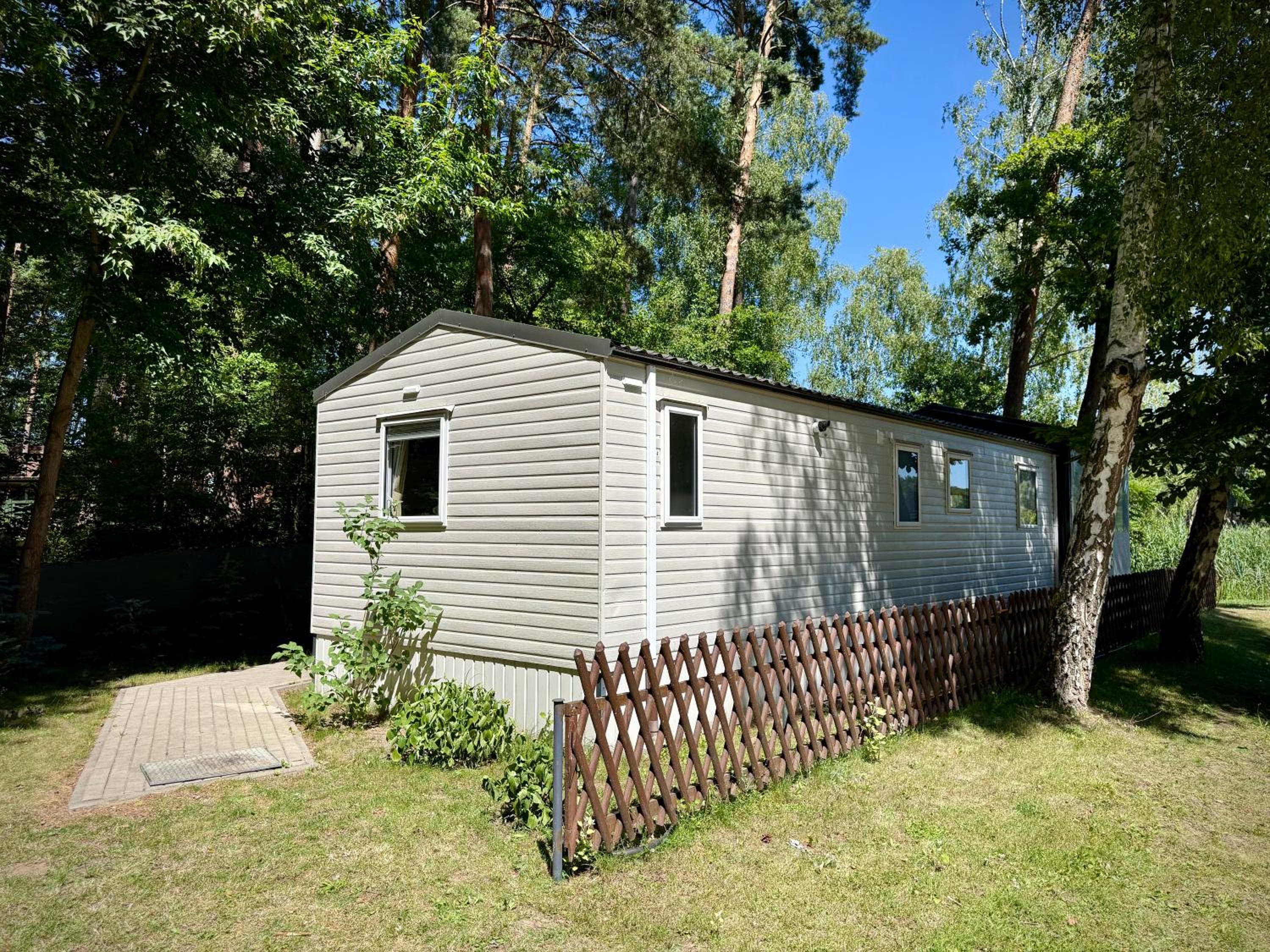 Mobile Home photo 1