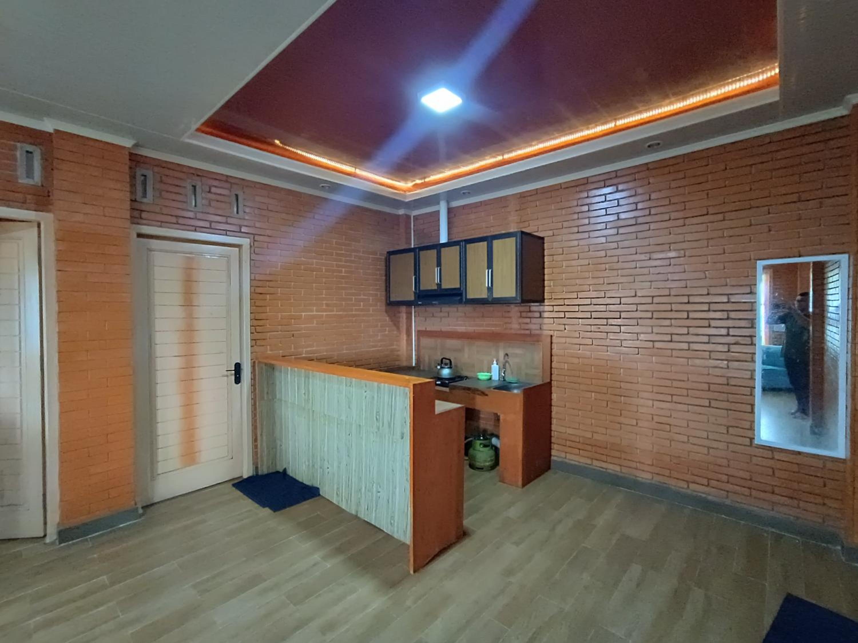 Three-Bedroom Villa photo 2