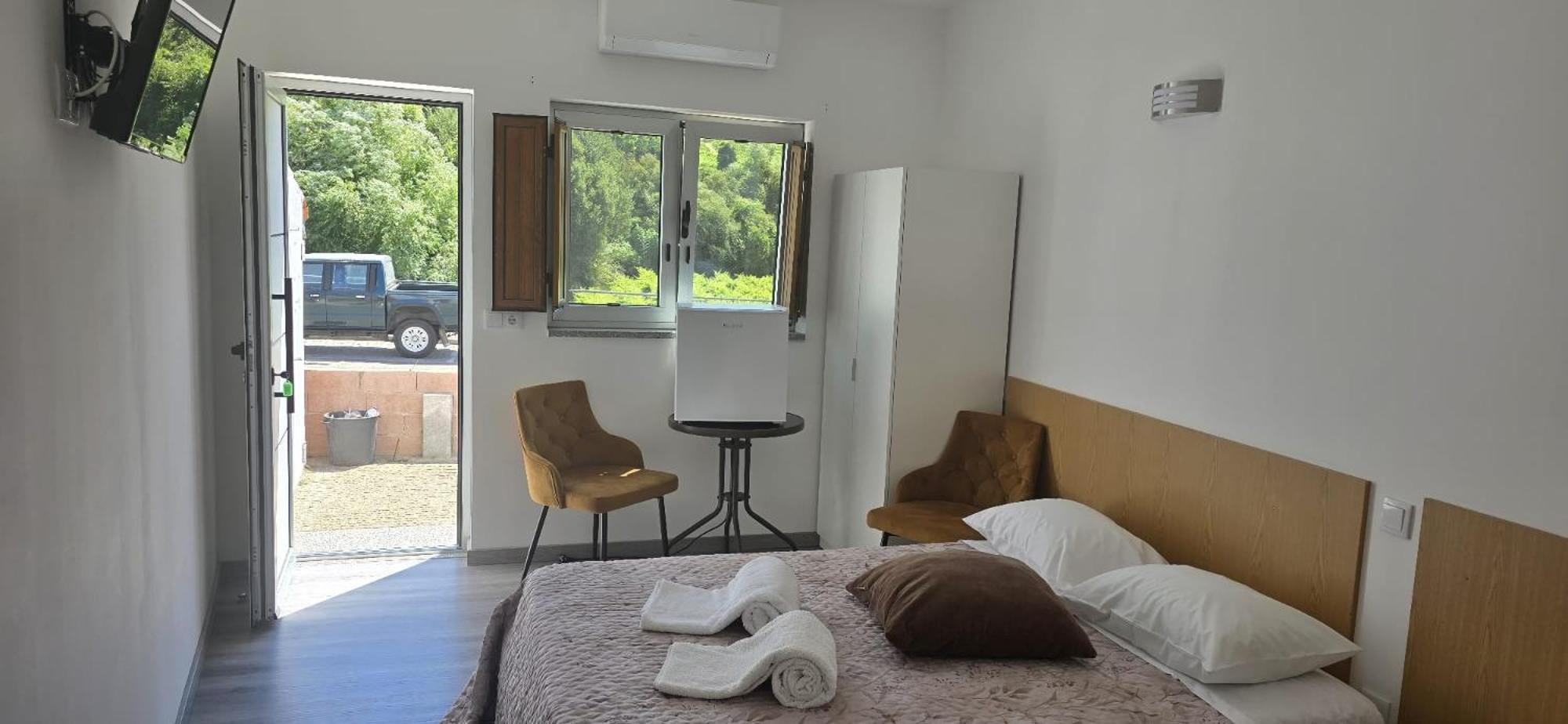 Standard Triple Room photo 2