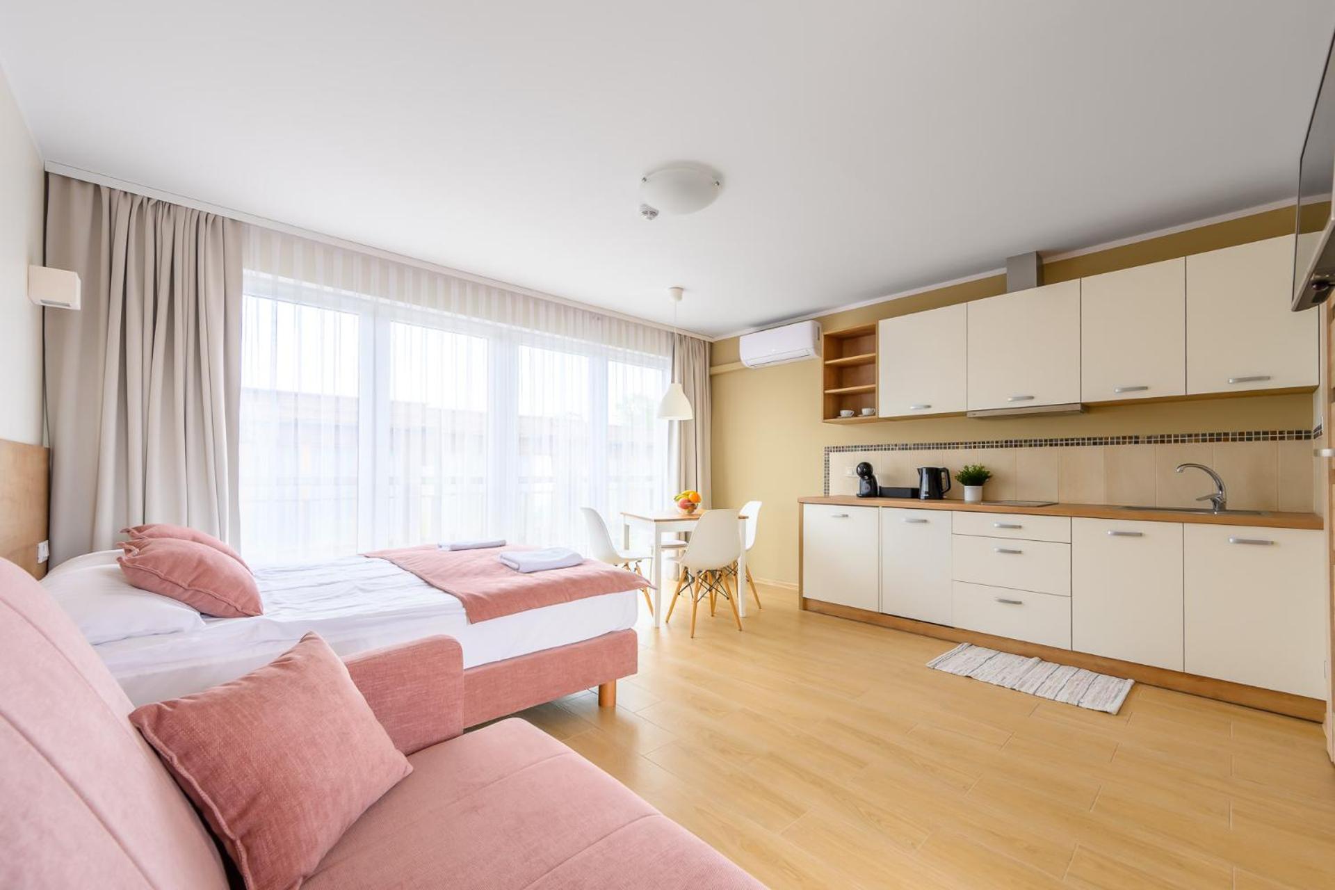 Studio Apartment with One Double Bed photo 1
