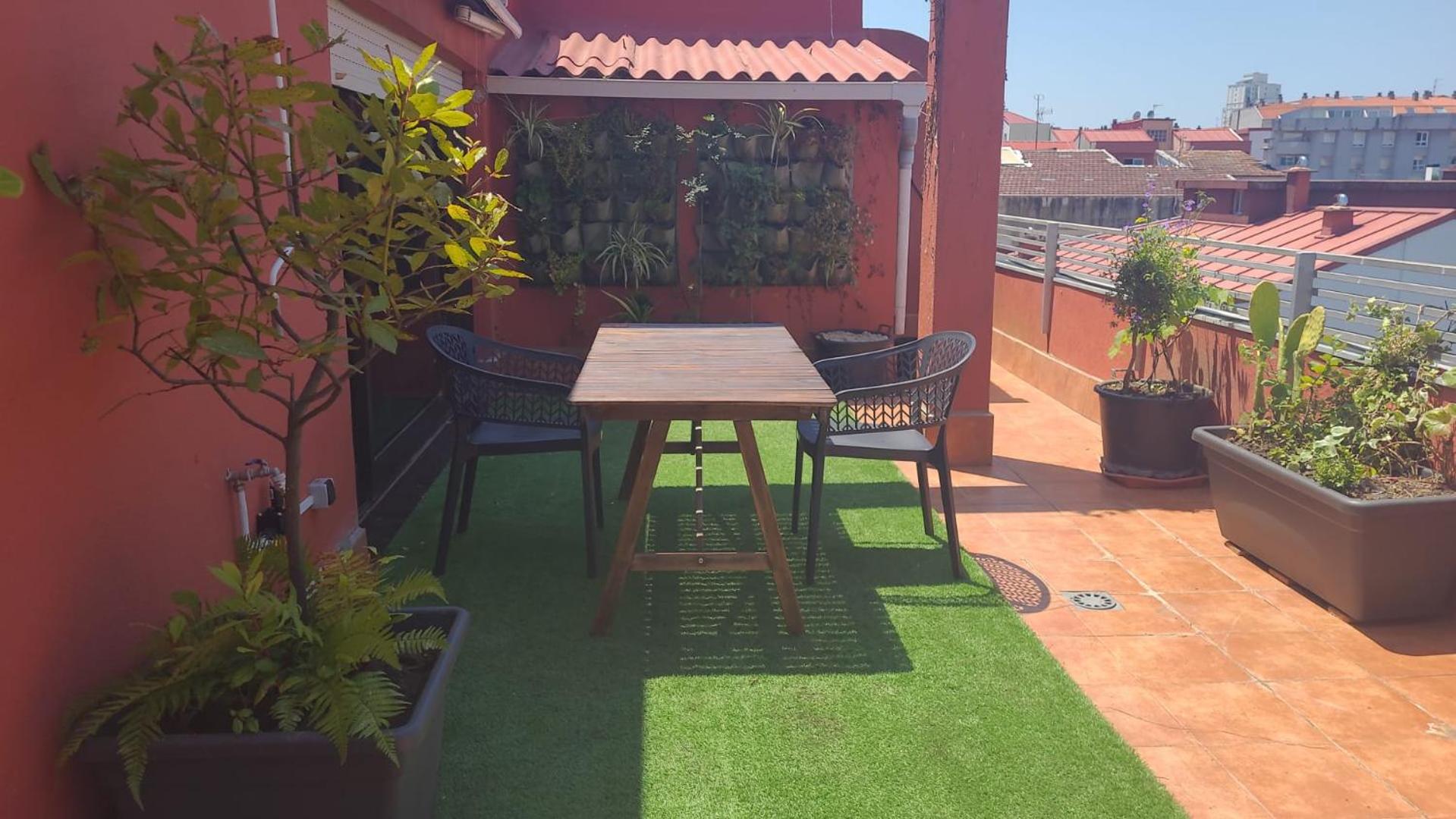 Family Two-Bedroom Apartment with View