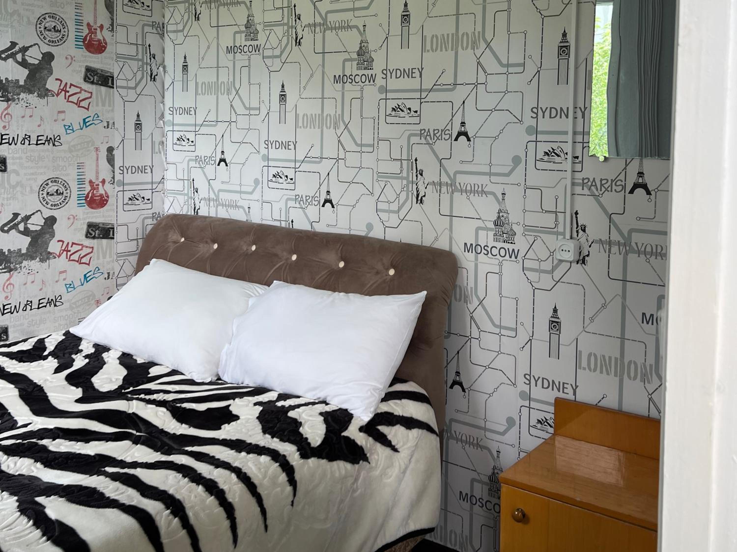 Two-Bedroom House photo 2