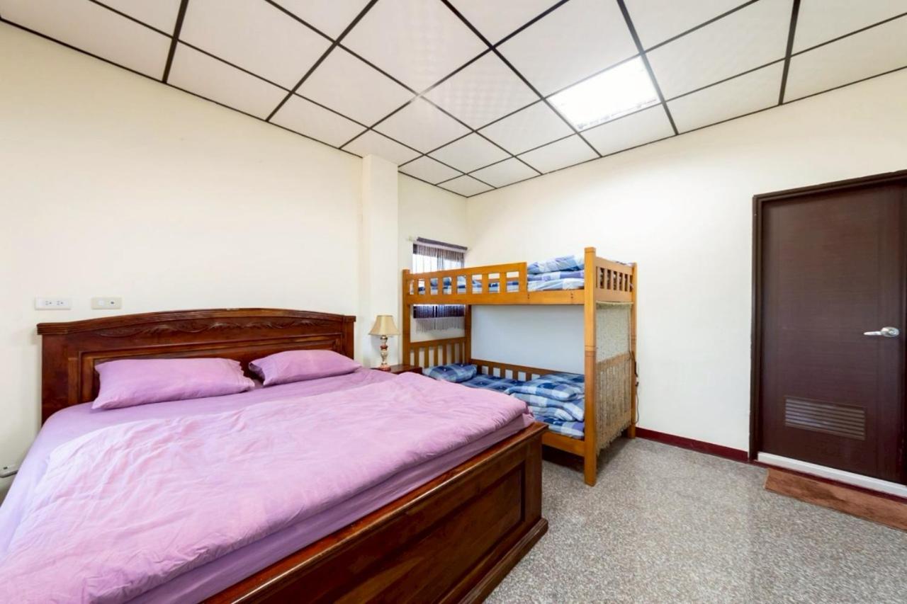 Four-Bedroom House photo 1