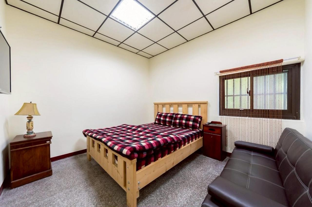 Four-Bedroom Vacation Home photo 2