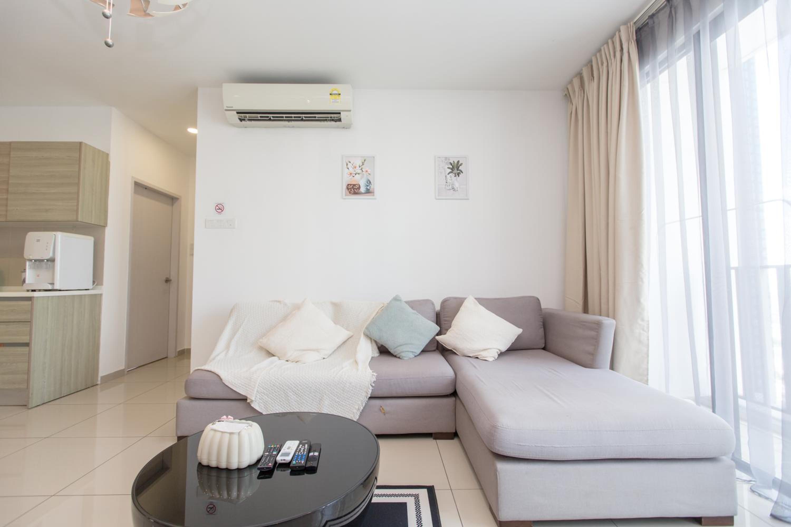 Family Two-Bedroom Apartment with View