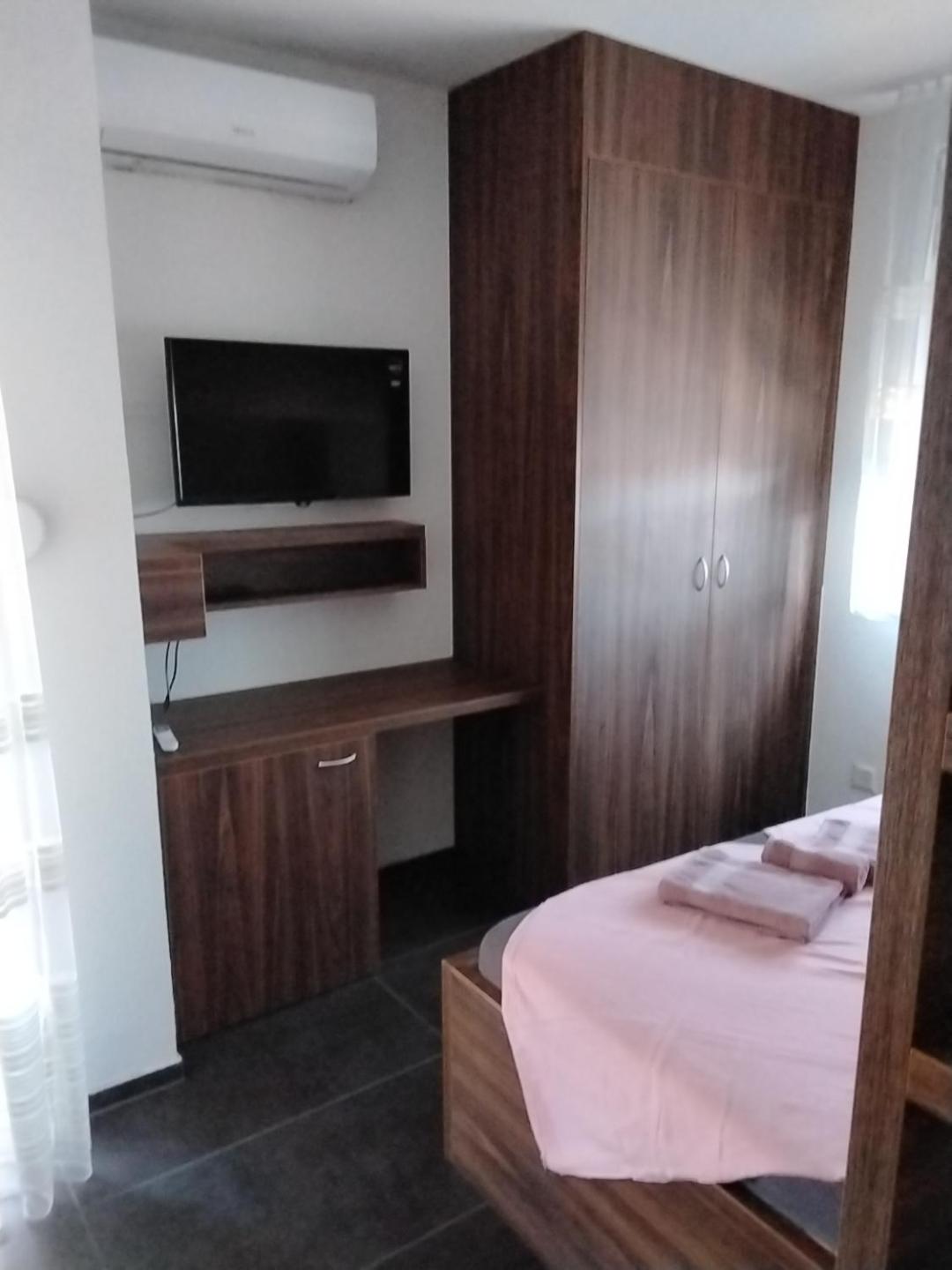Triple Room with Balcony photo 3
