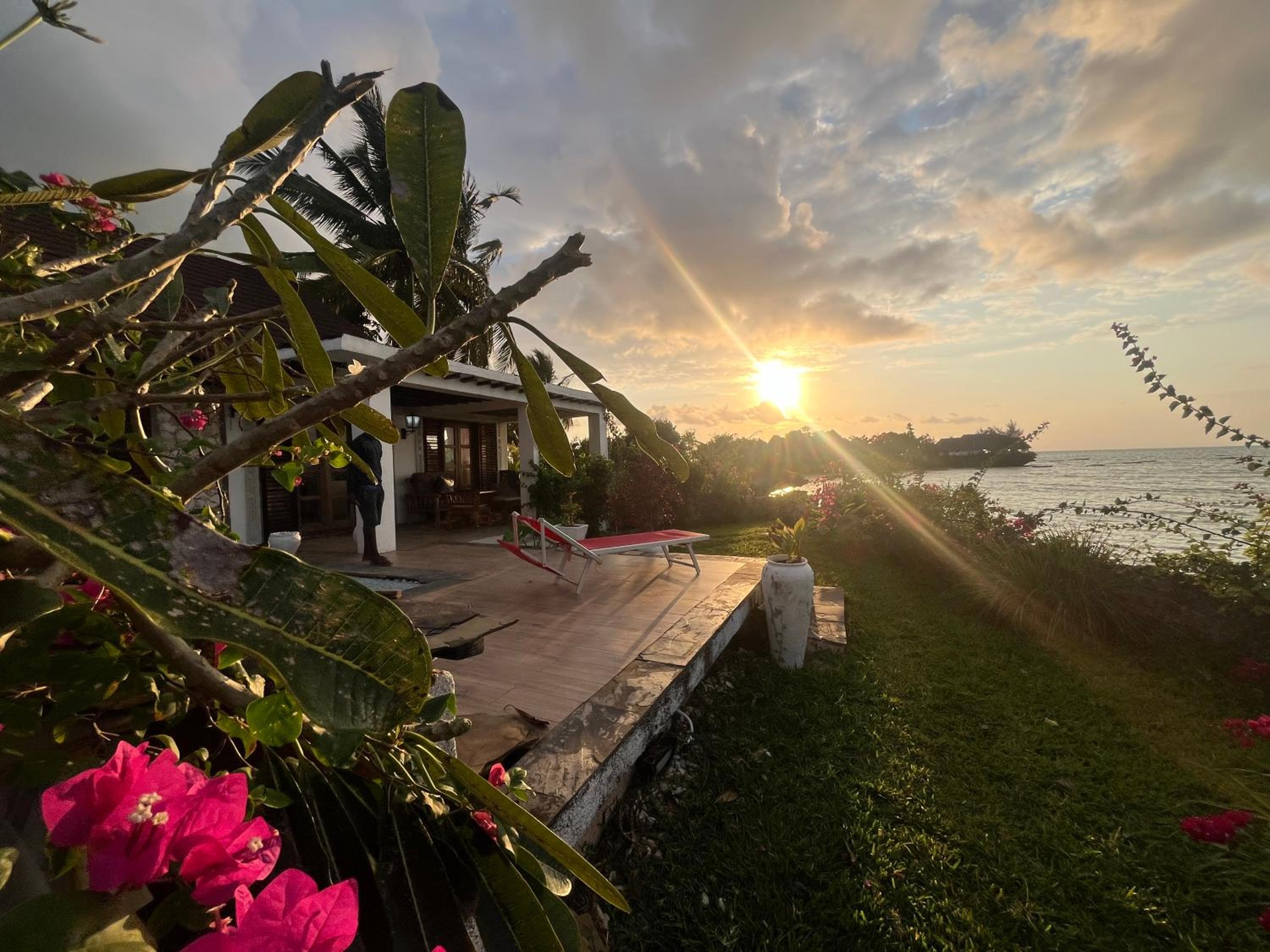 Deluxe Bungalow with Sea View