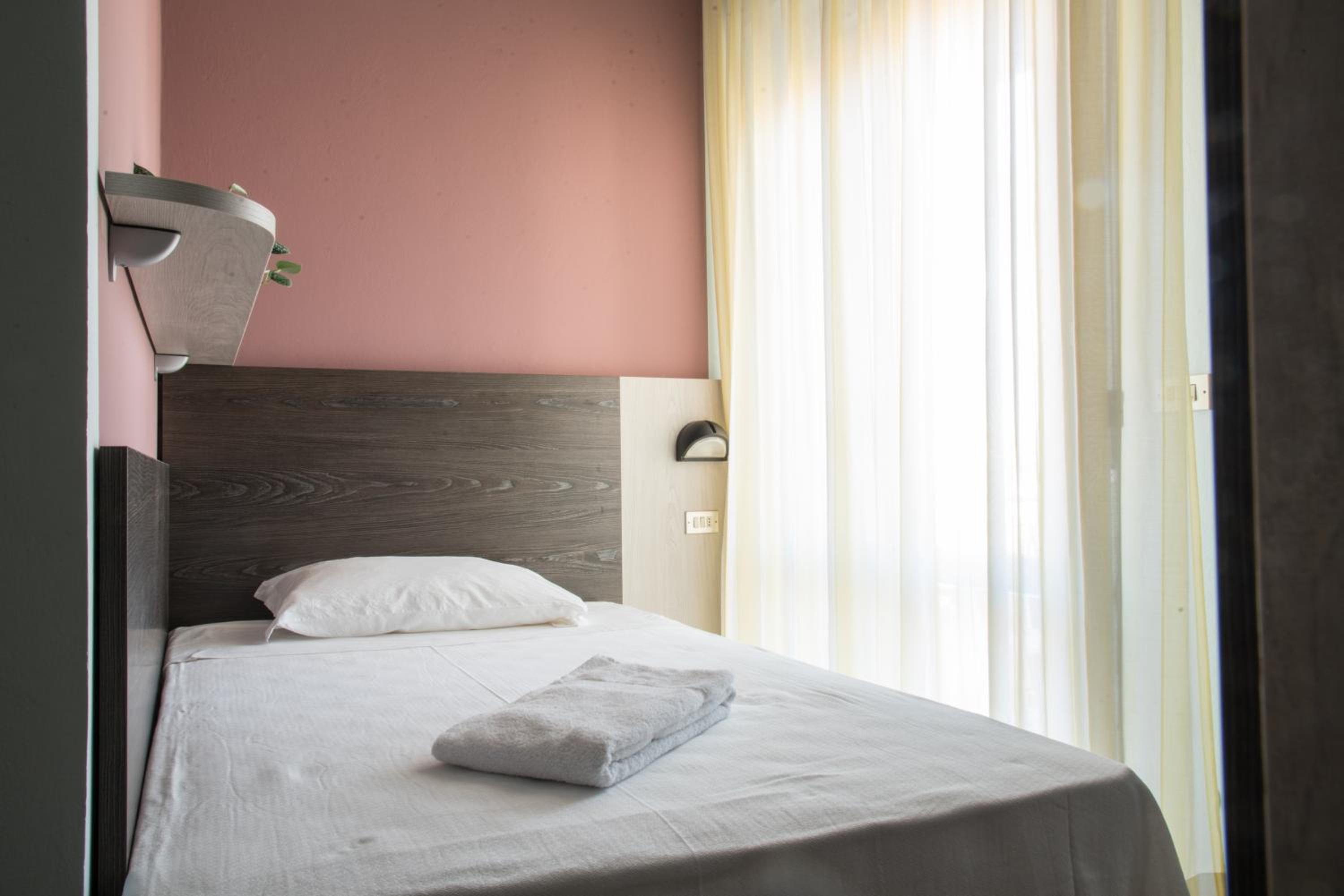 Single Room with Balcony photo 1