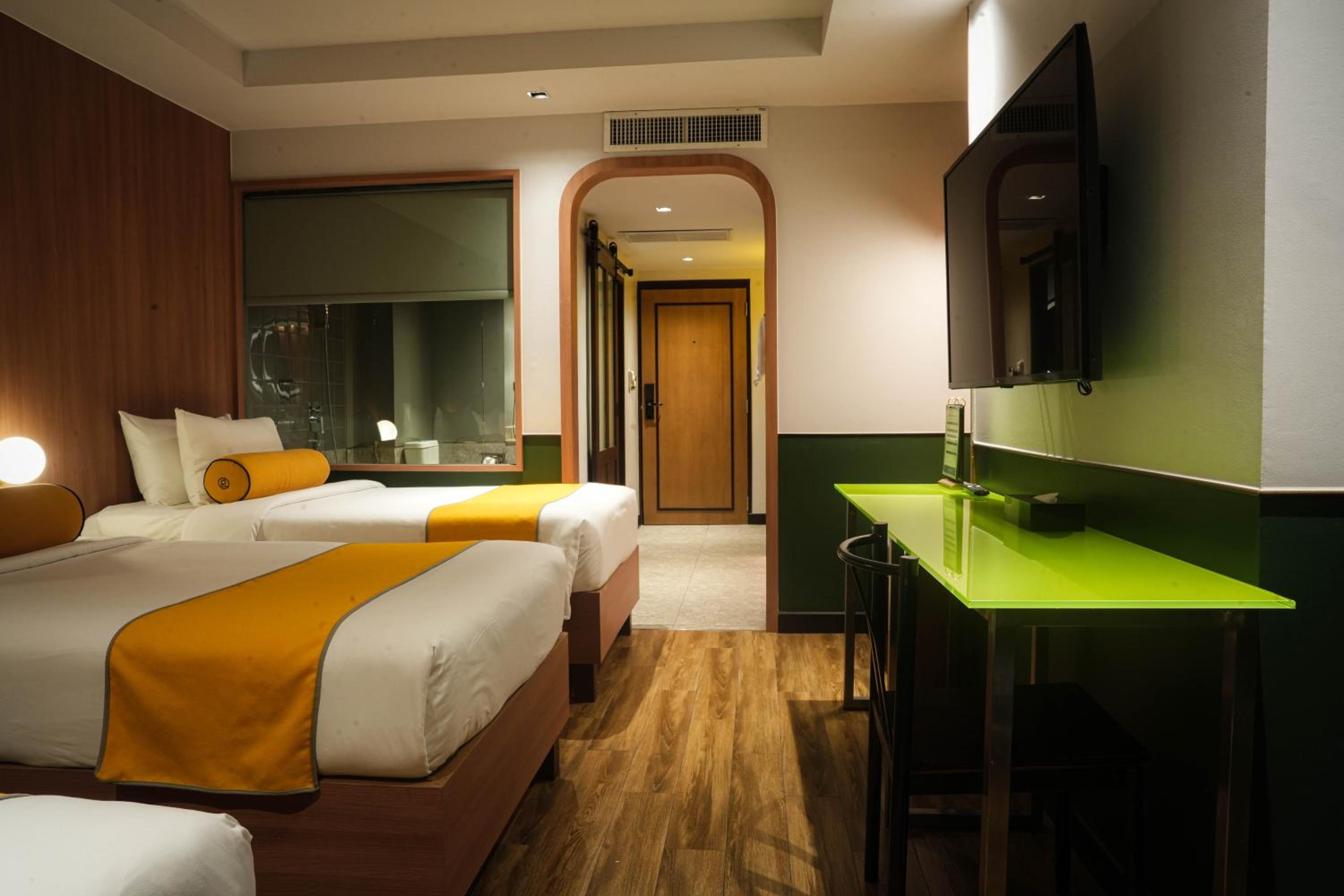 Deluxe Triple Room photo 3