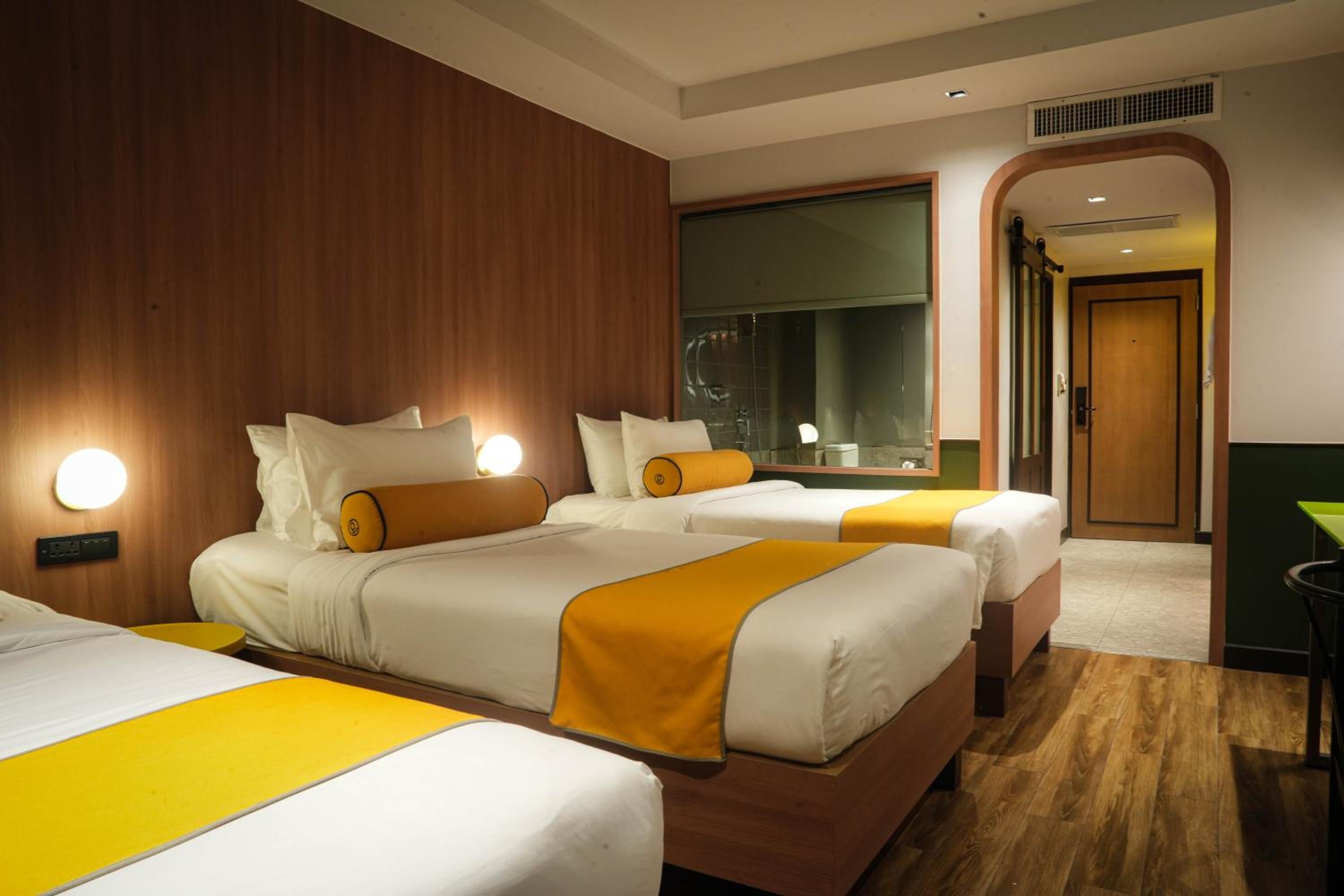 Deluxe Triple Room photo 2