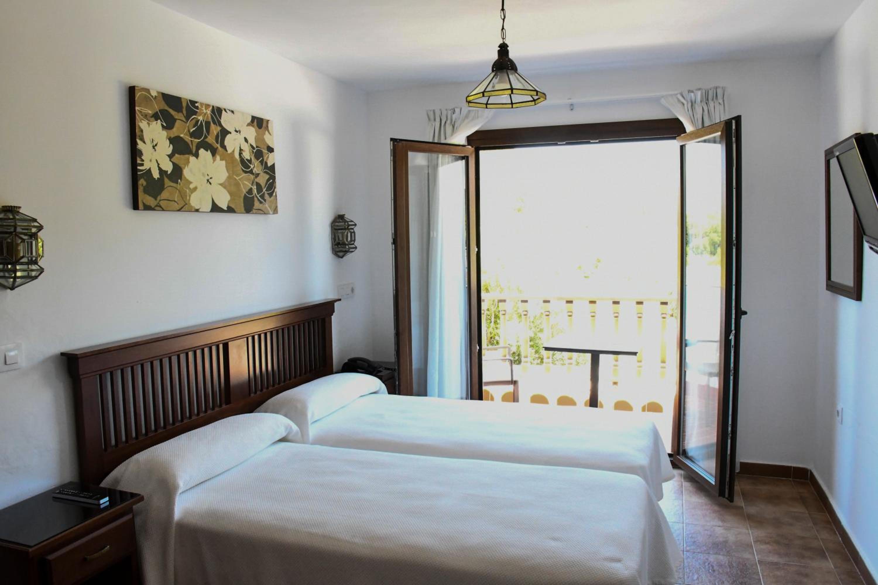 Triple Room with Balcony