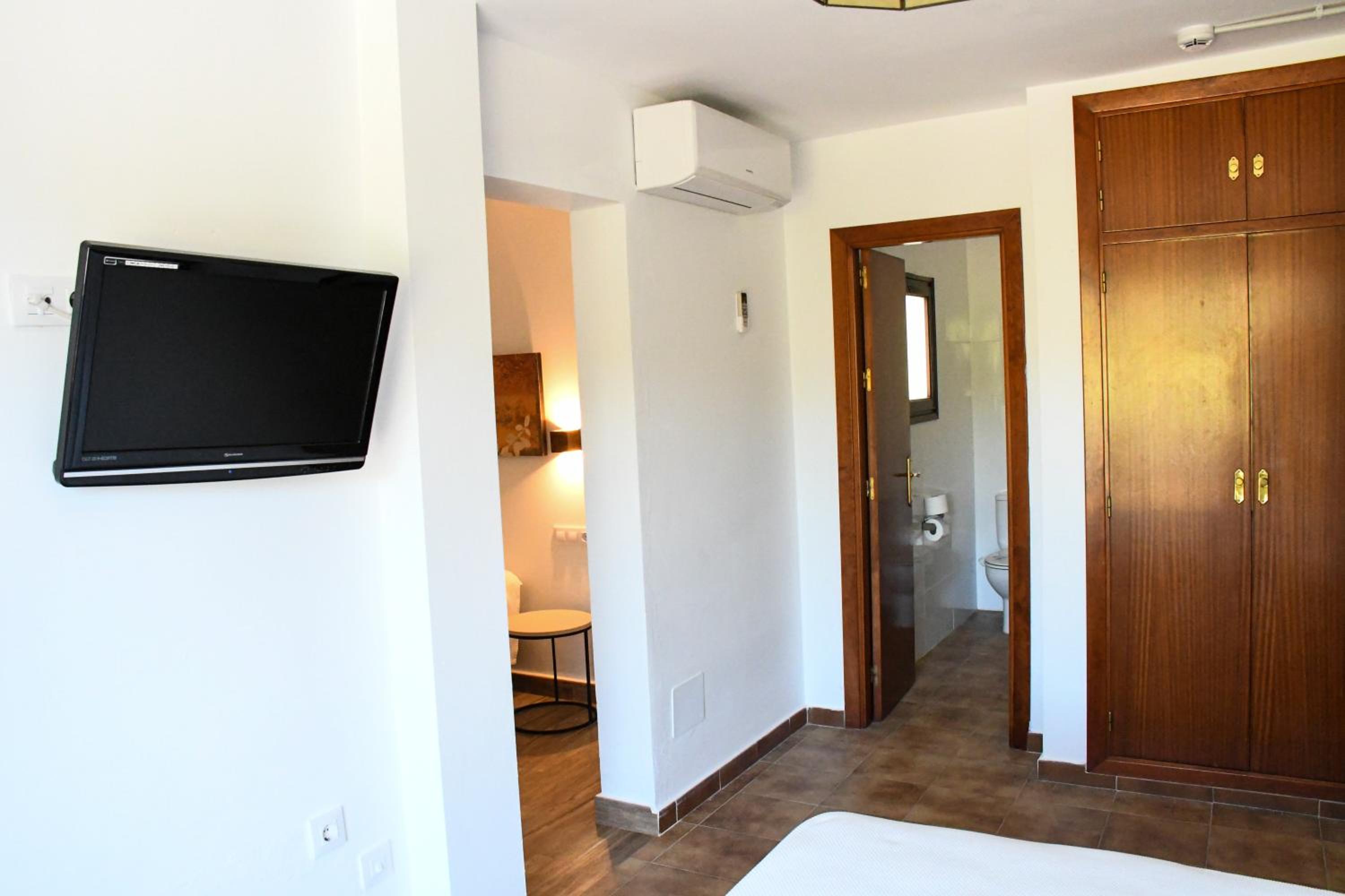 Triple Room with Balcony