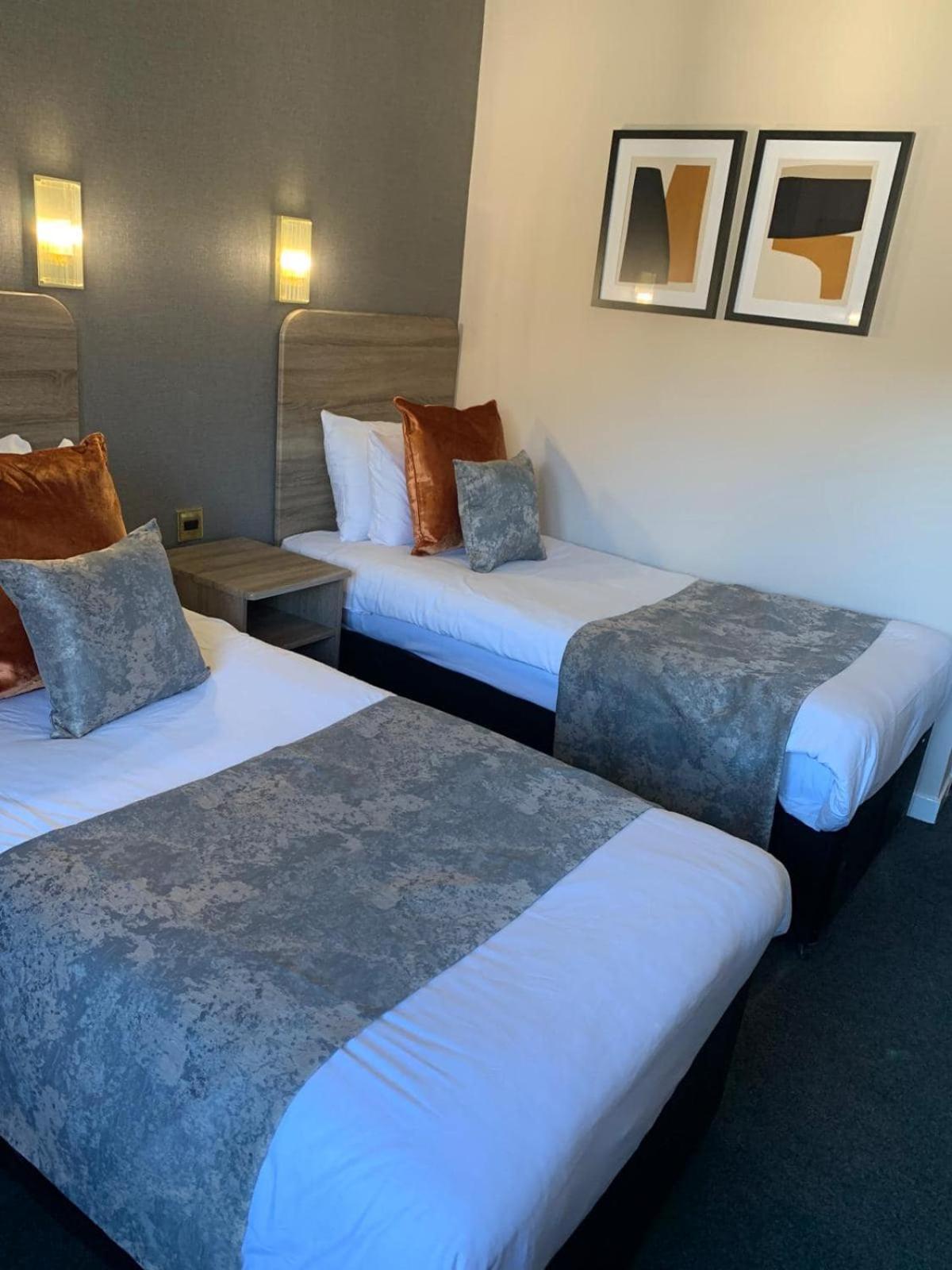 Superior Twin Room - Photo 1