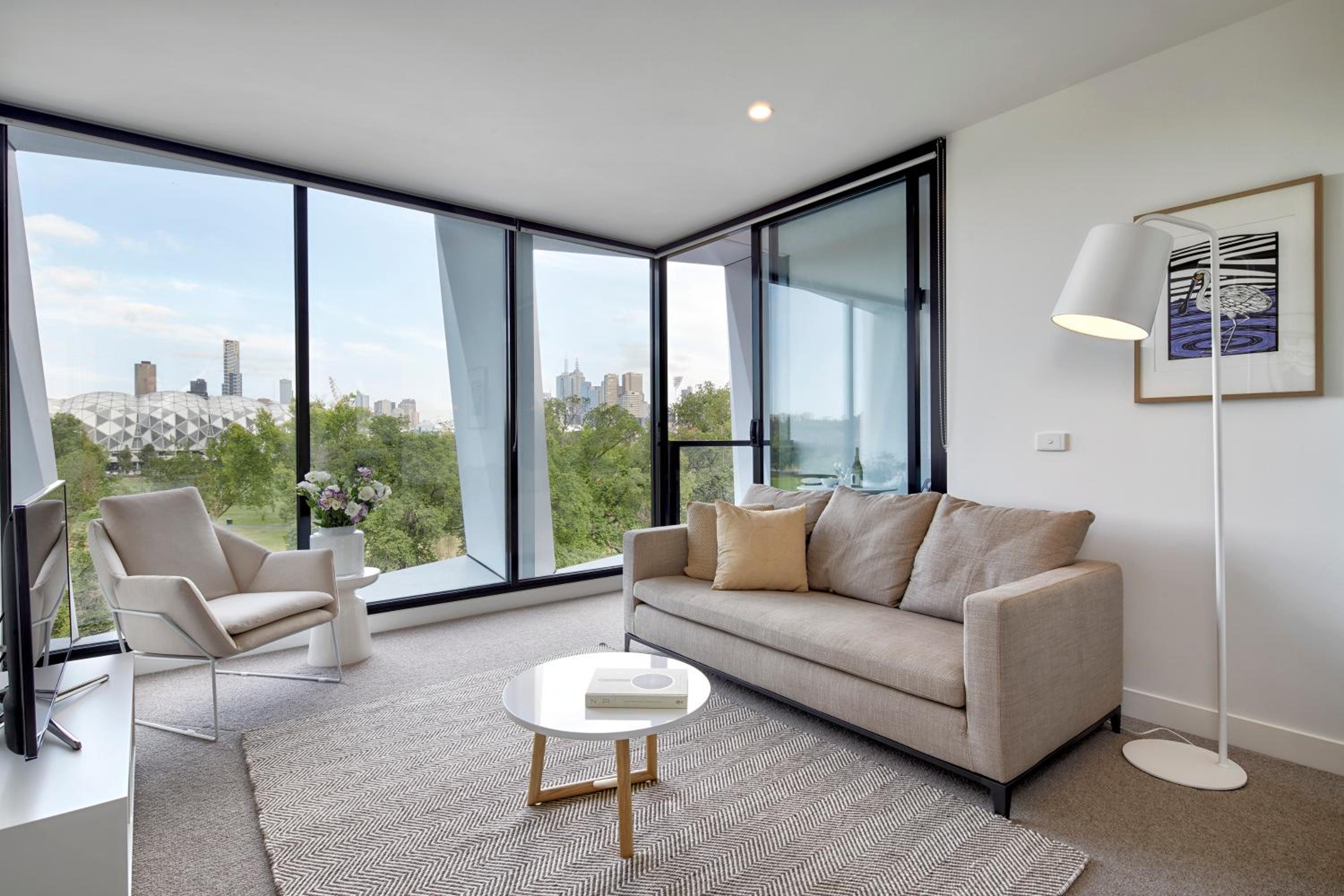 One-Bedroom Apartment with View photo 3
