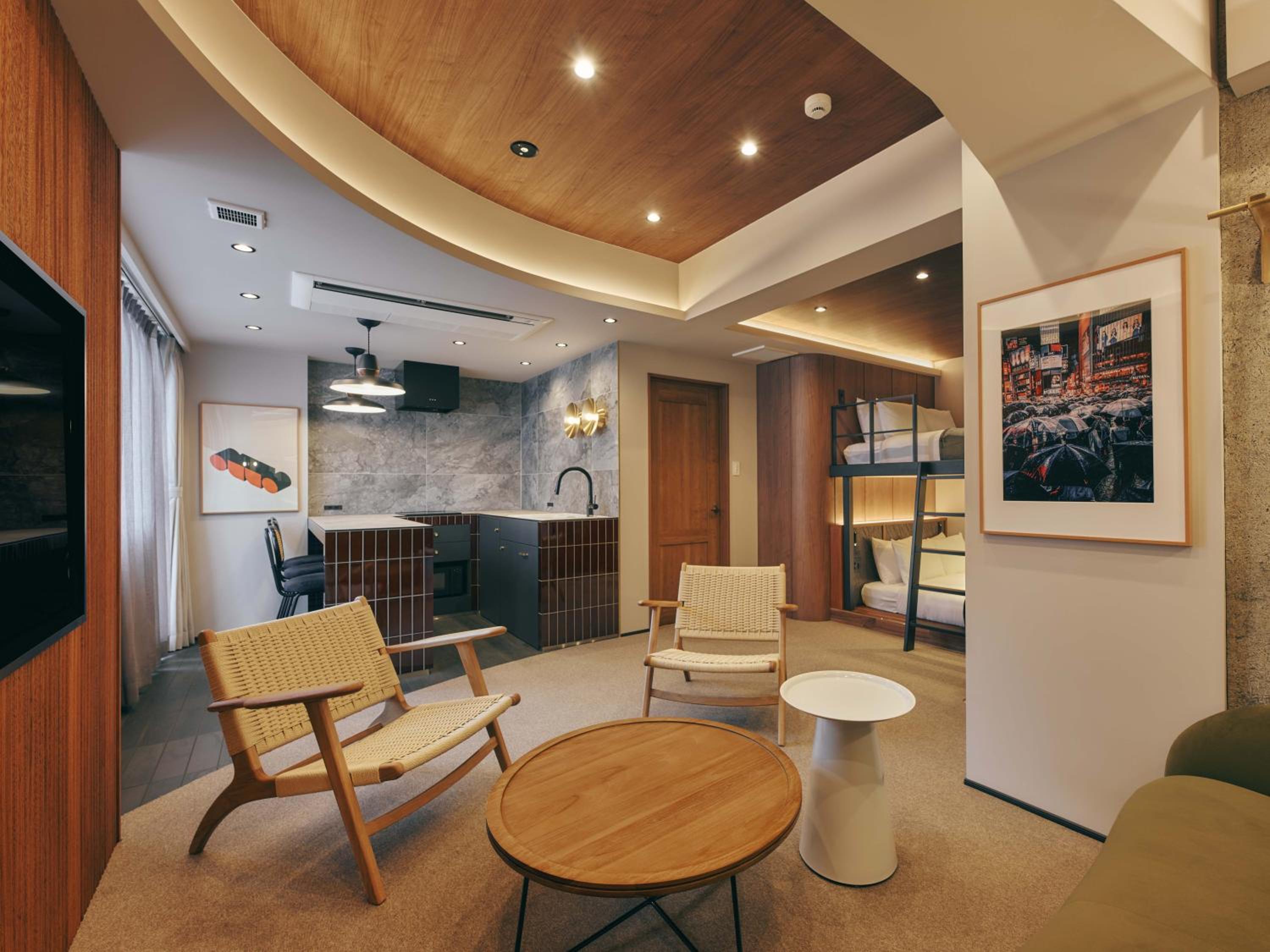 Deluxe Apartment