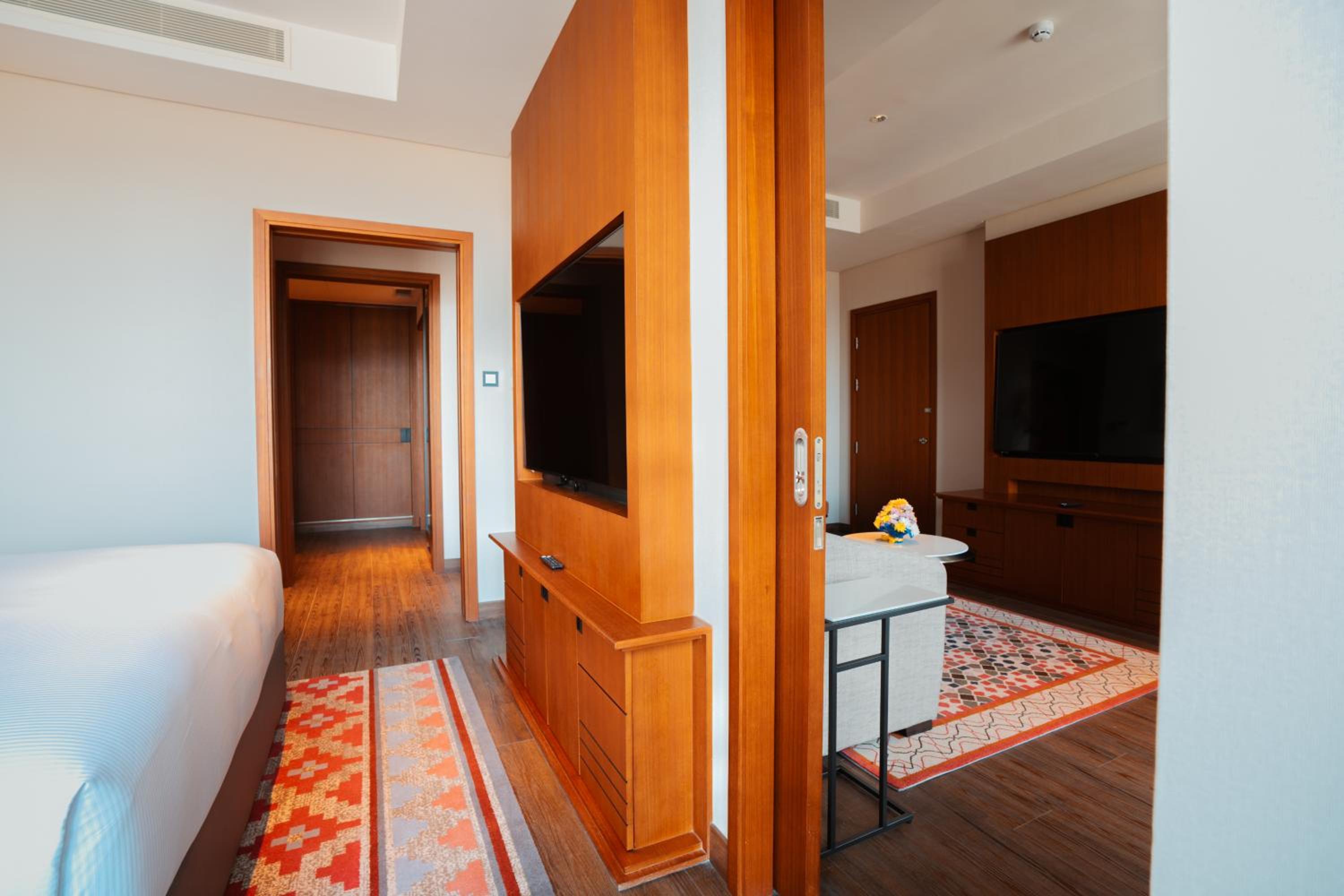 Executive Suite photo 2