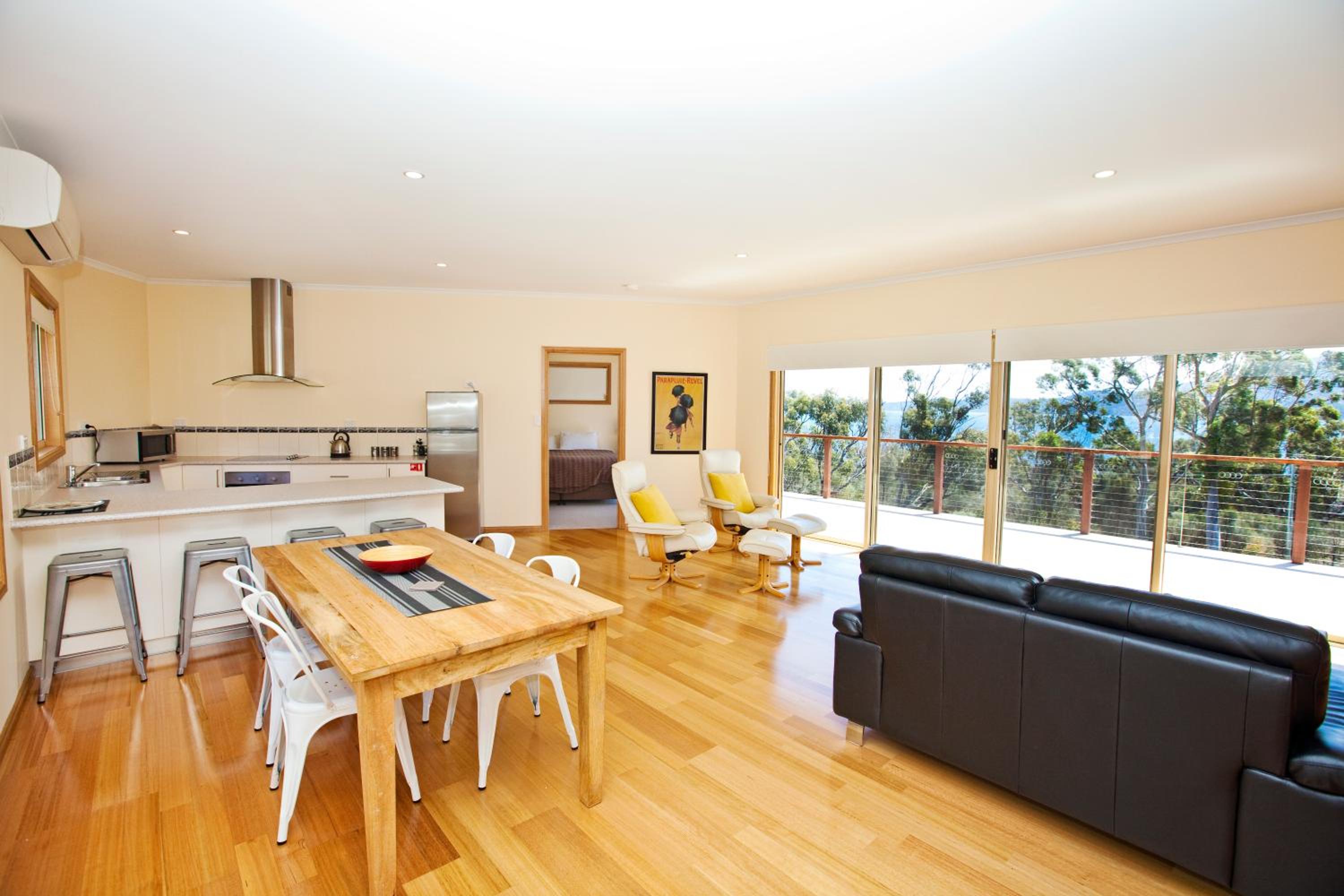 Curlew Two-Bedroom Villa - Photo 3